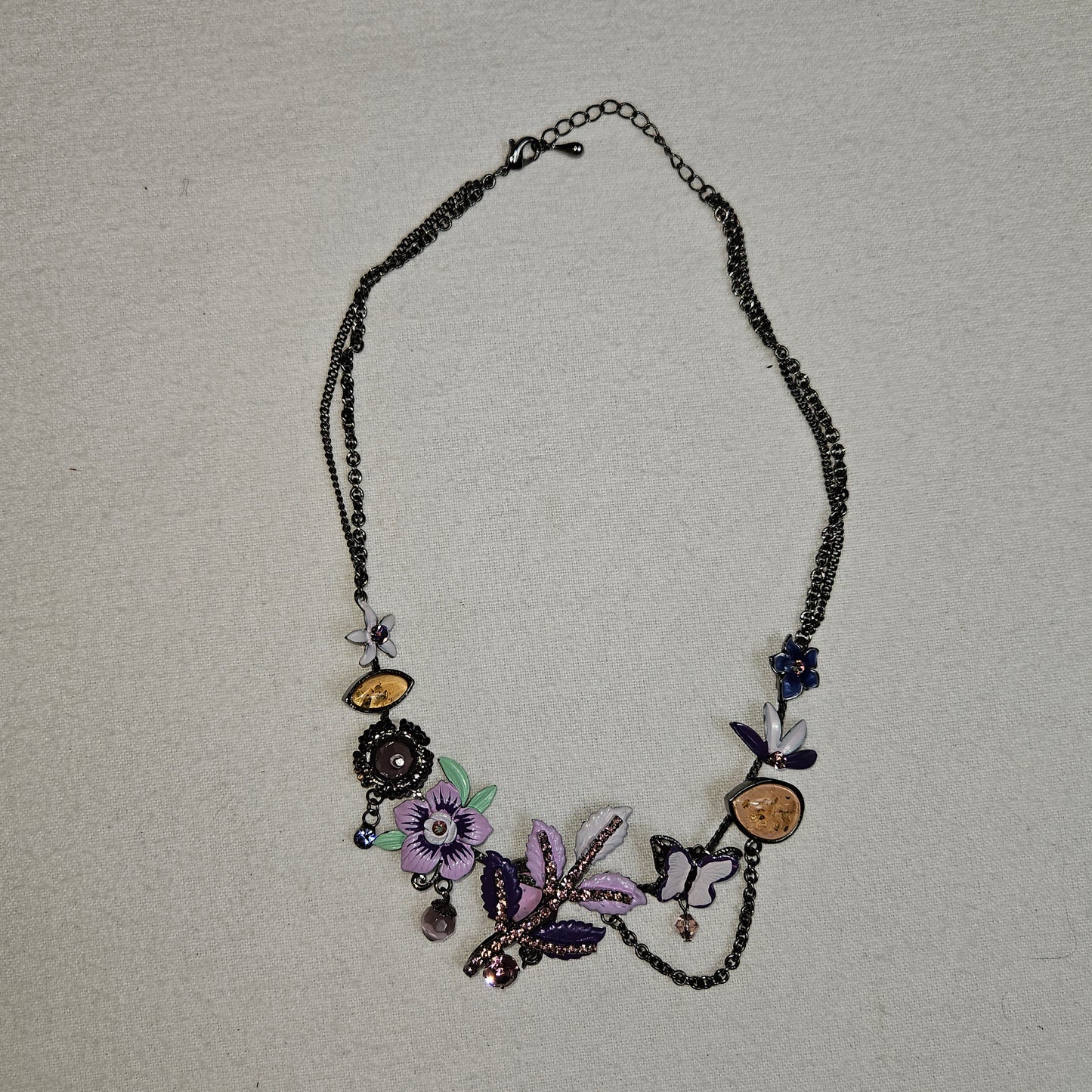 Floral charm necklace