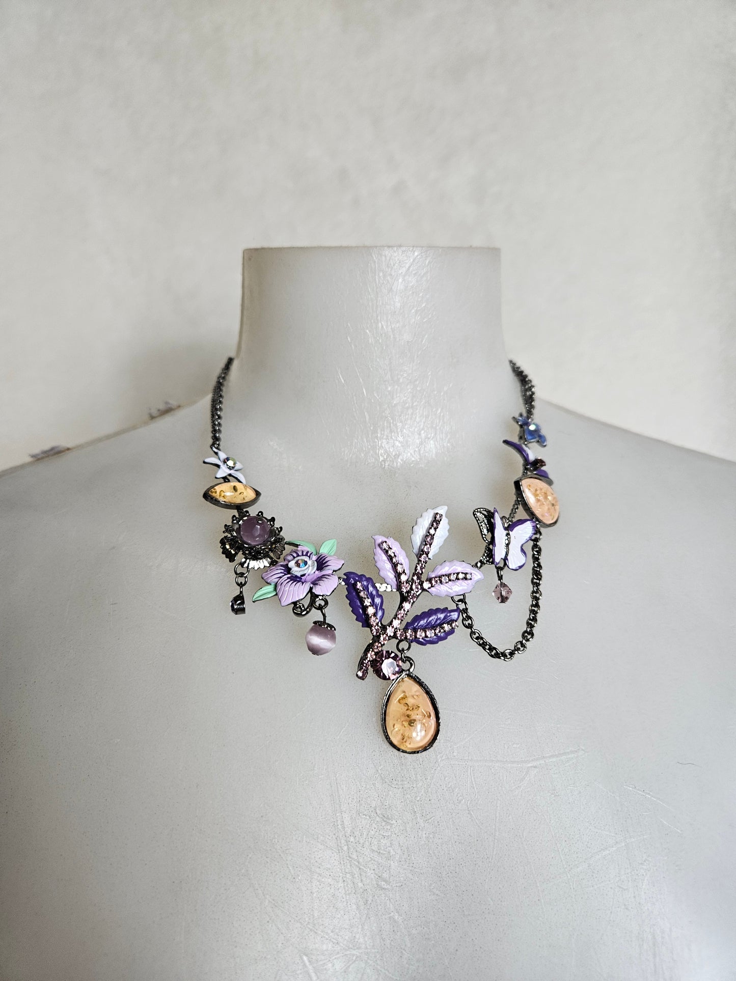 Floral charm necklace