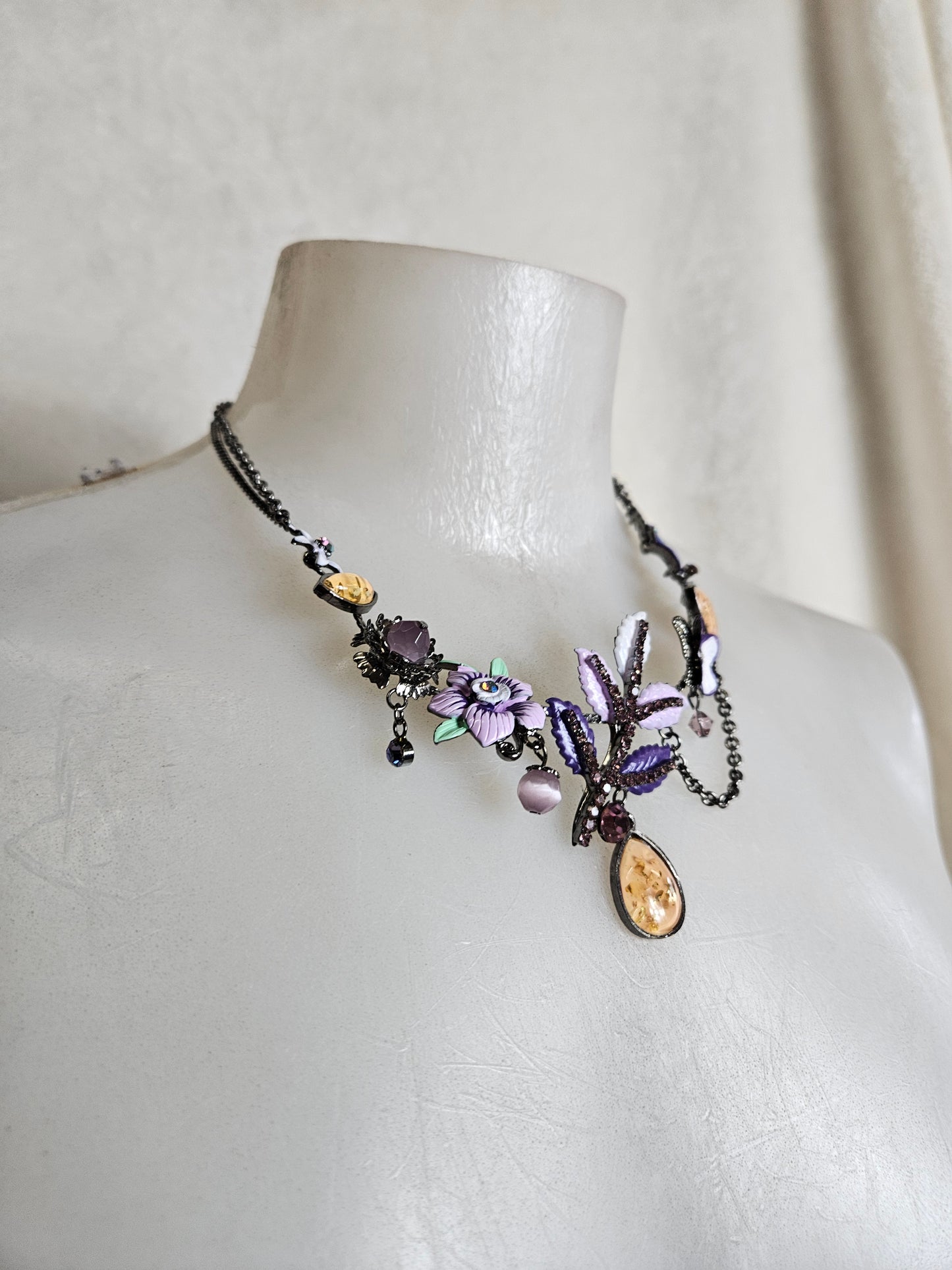 Floral charm necklace