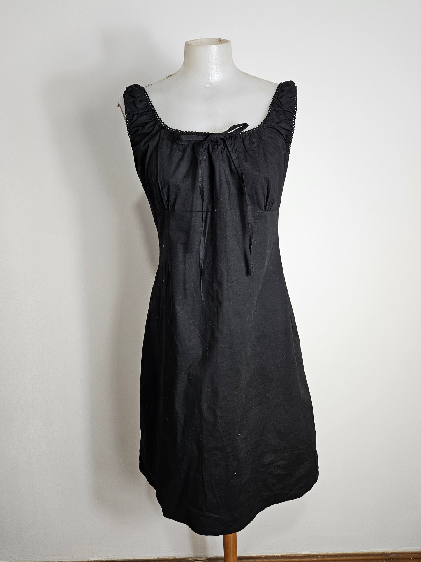 Robe courte romantique noire