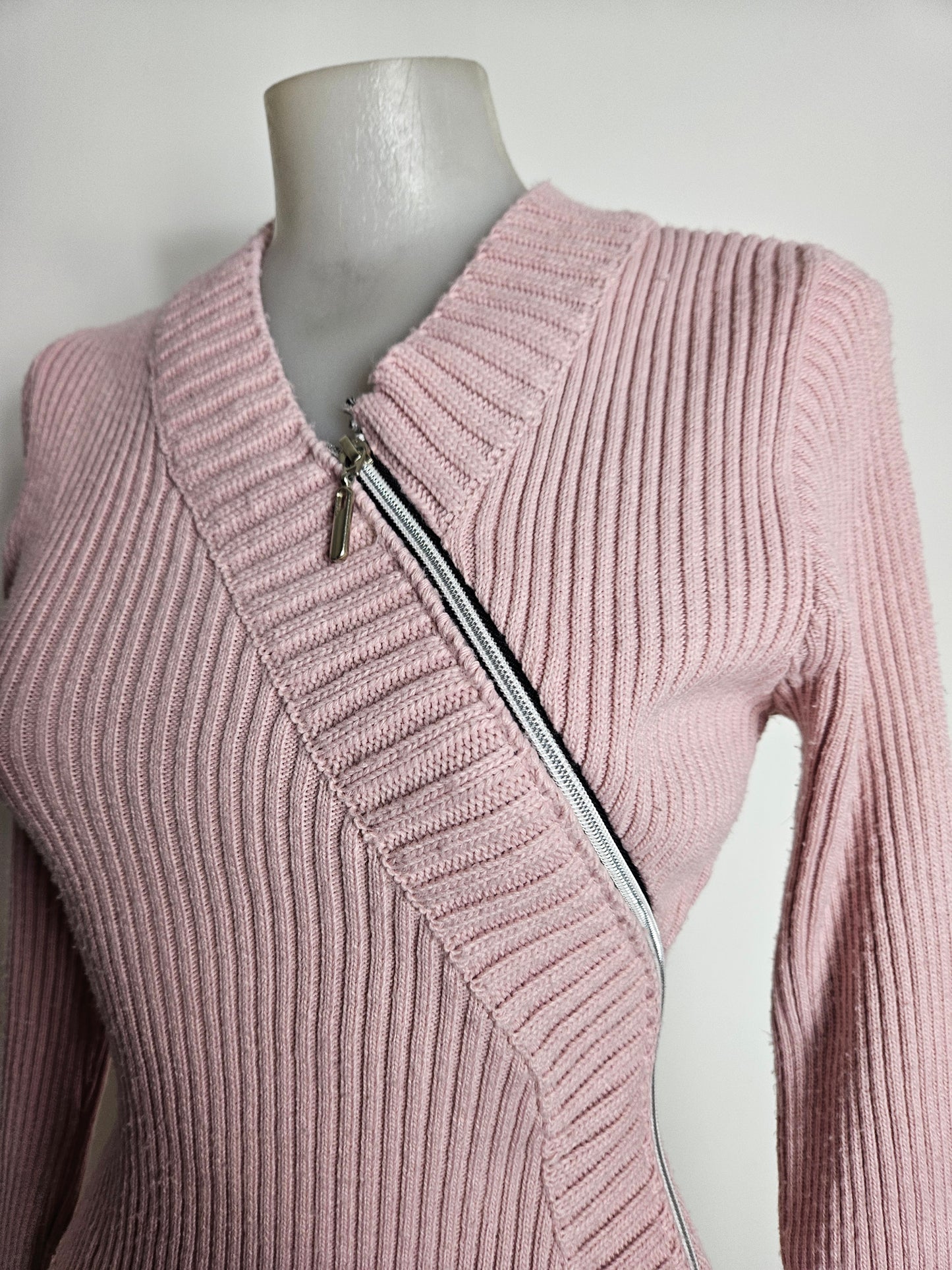 Pull côtelé rose à zip
