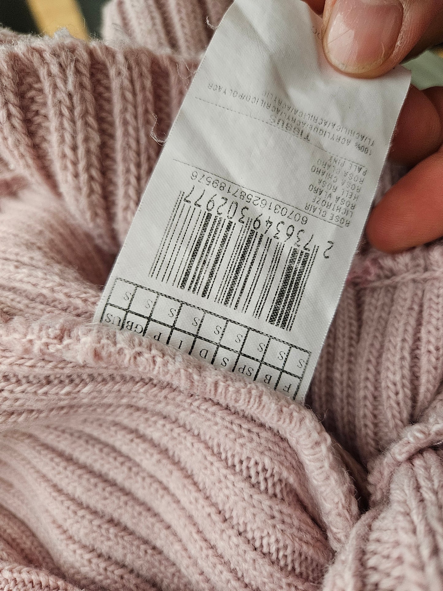 Pull côtelé rose à zip
