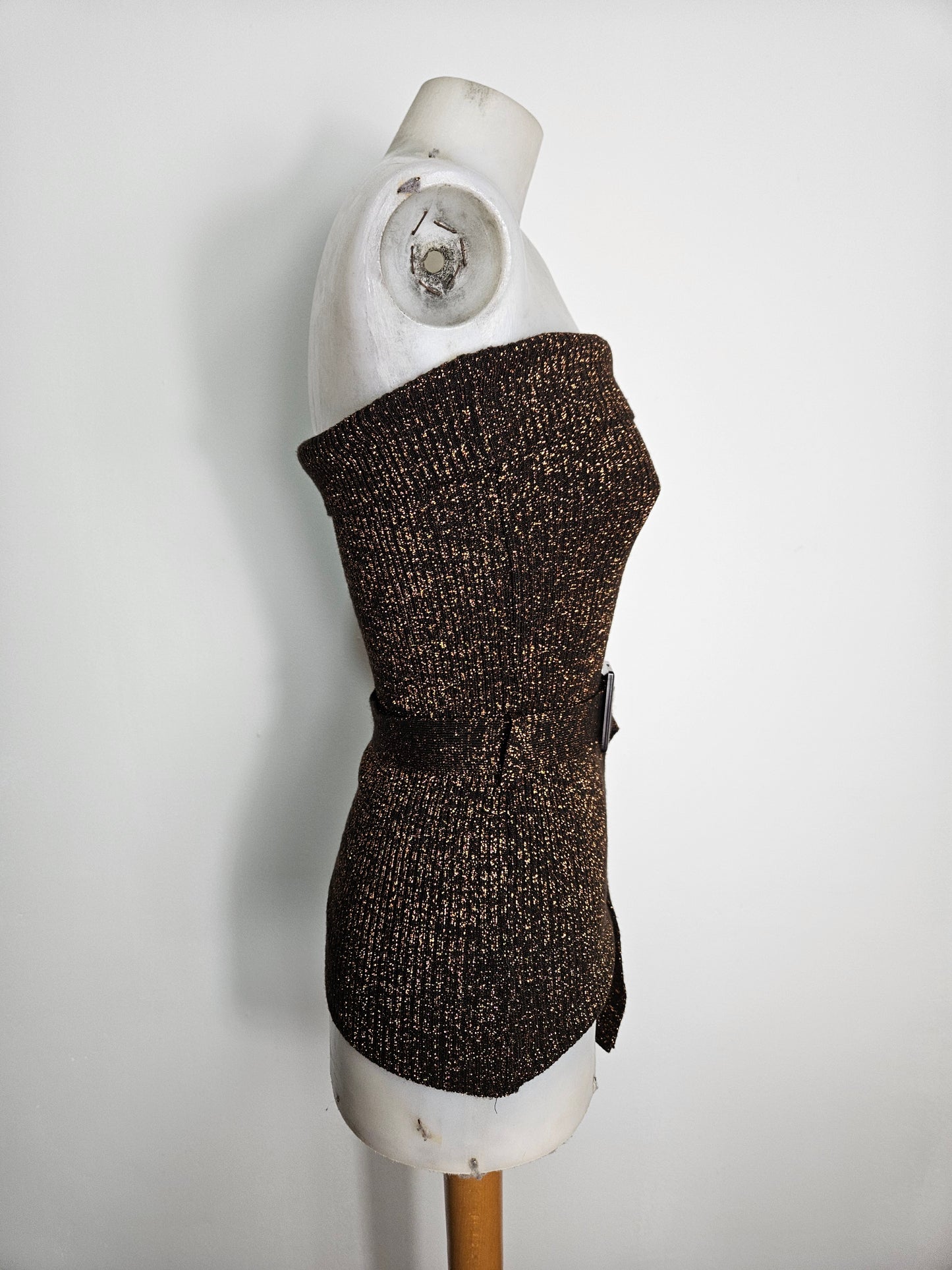 Haut strapless effet pull avec ceinture