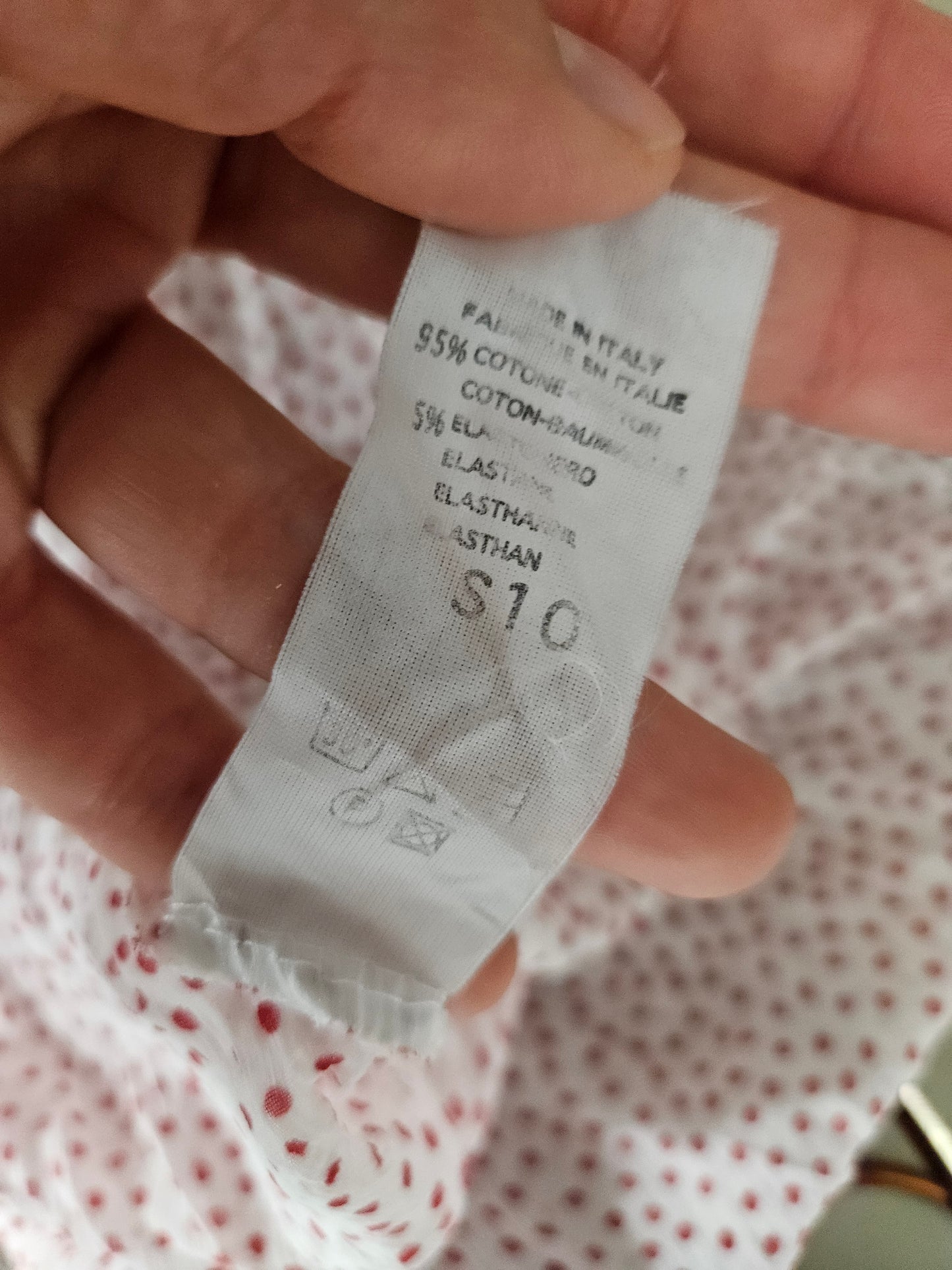 Haut en voile à pois