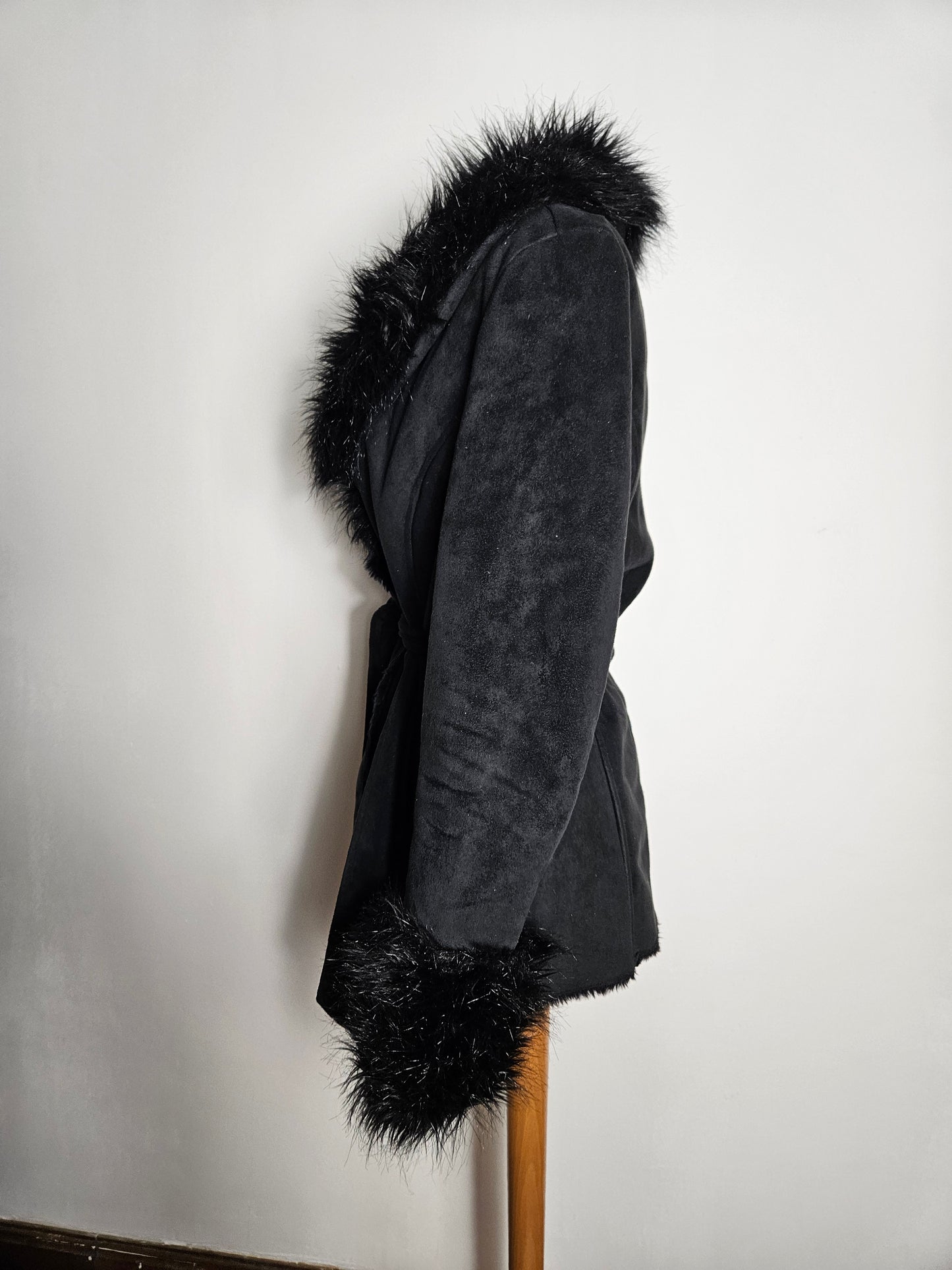 Manteau similicuir et fausse fourrure