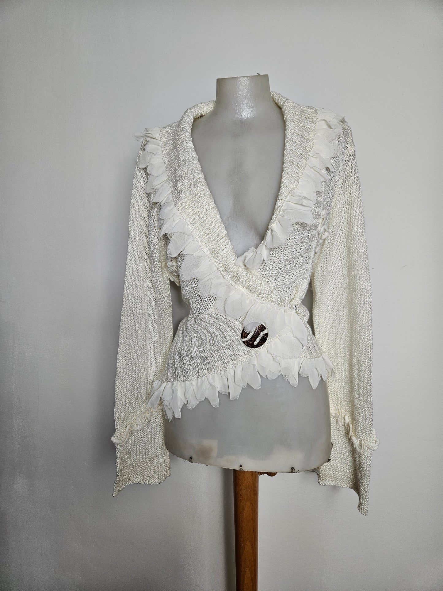 Cardigan cache coeur en crochet blanc