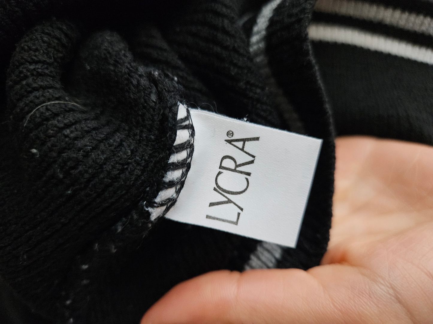 Pull col à revers détails zip