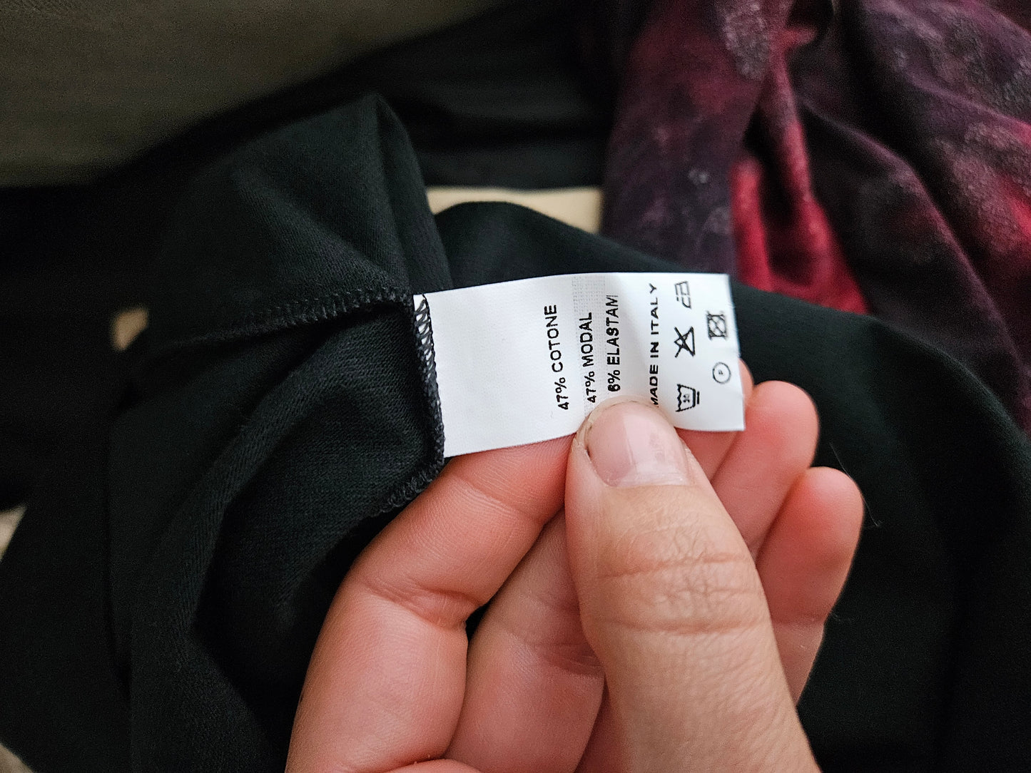 Haut col cheminée détails broche