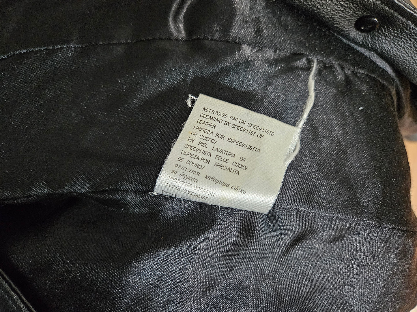 Trench court en cuir