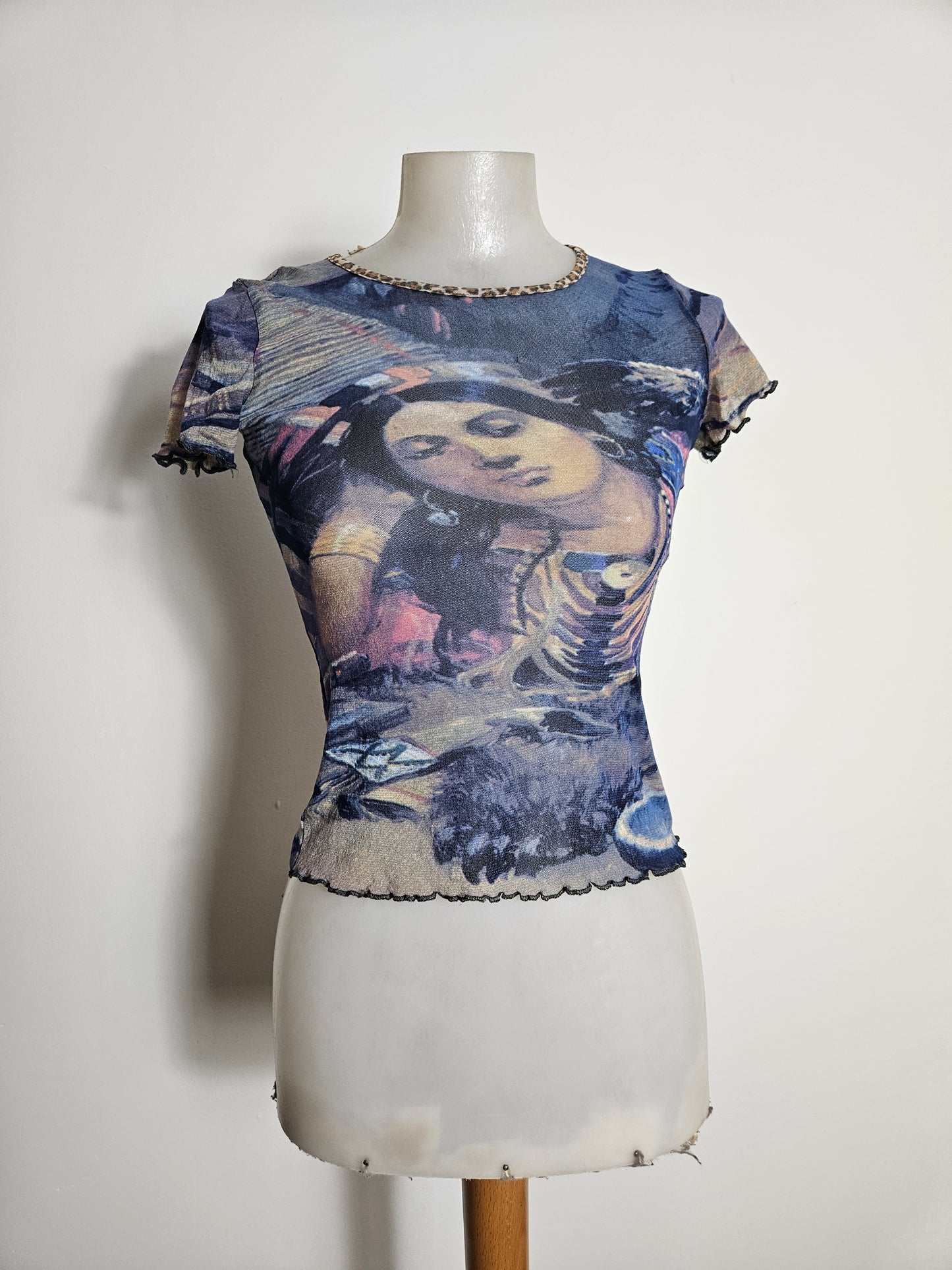 Haut en voile motif renaissance