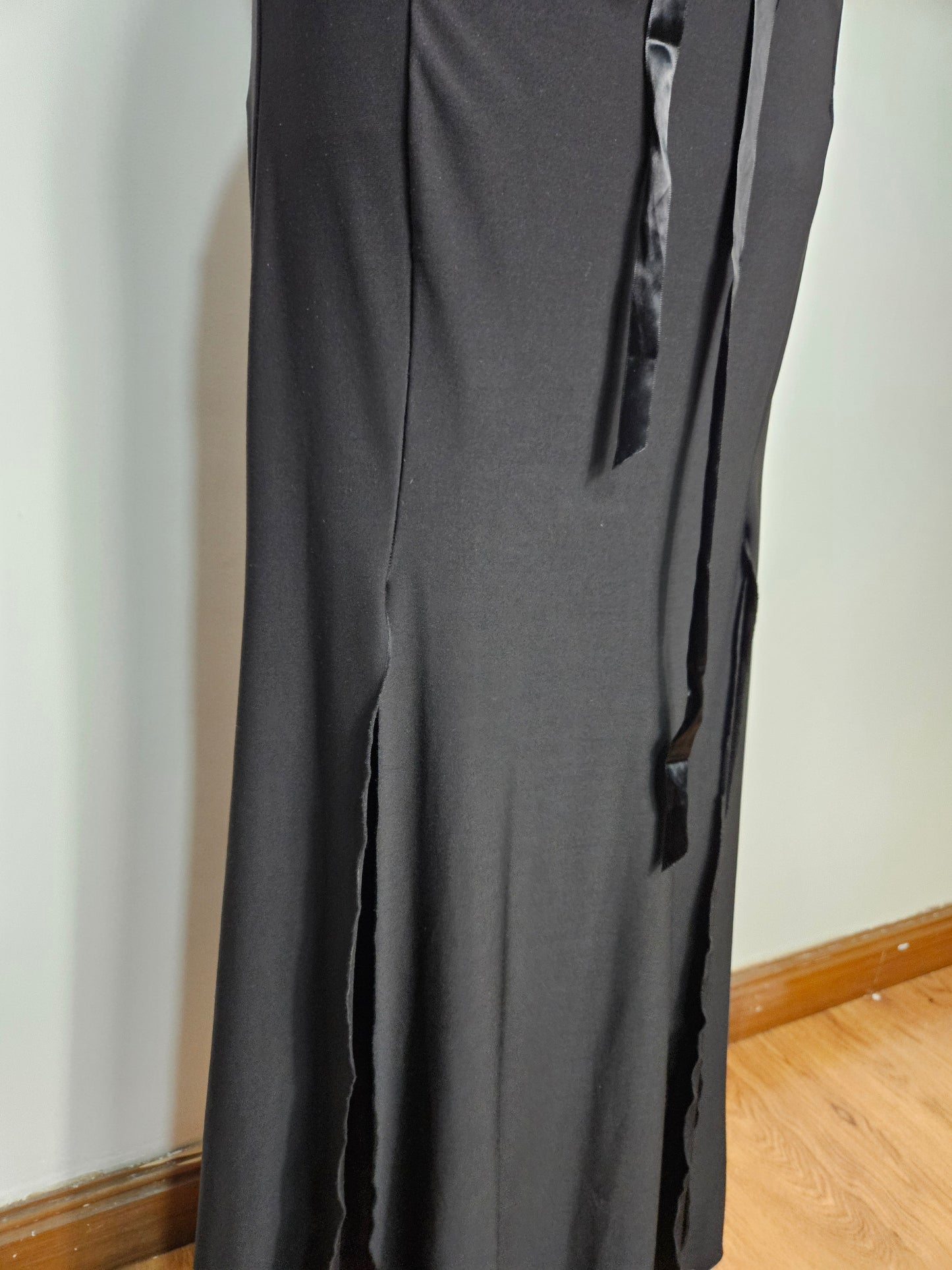 Maxi robe noire à laçage