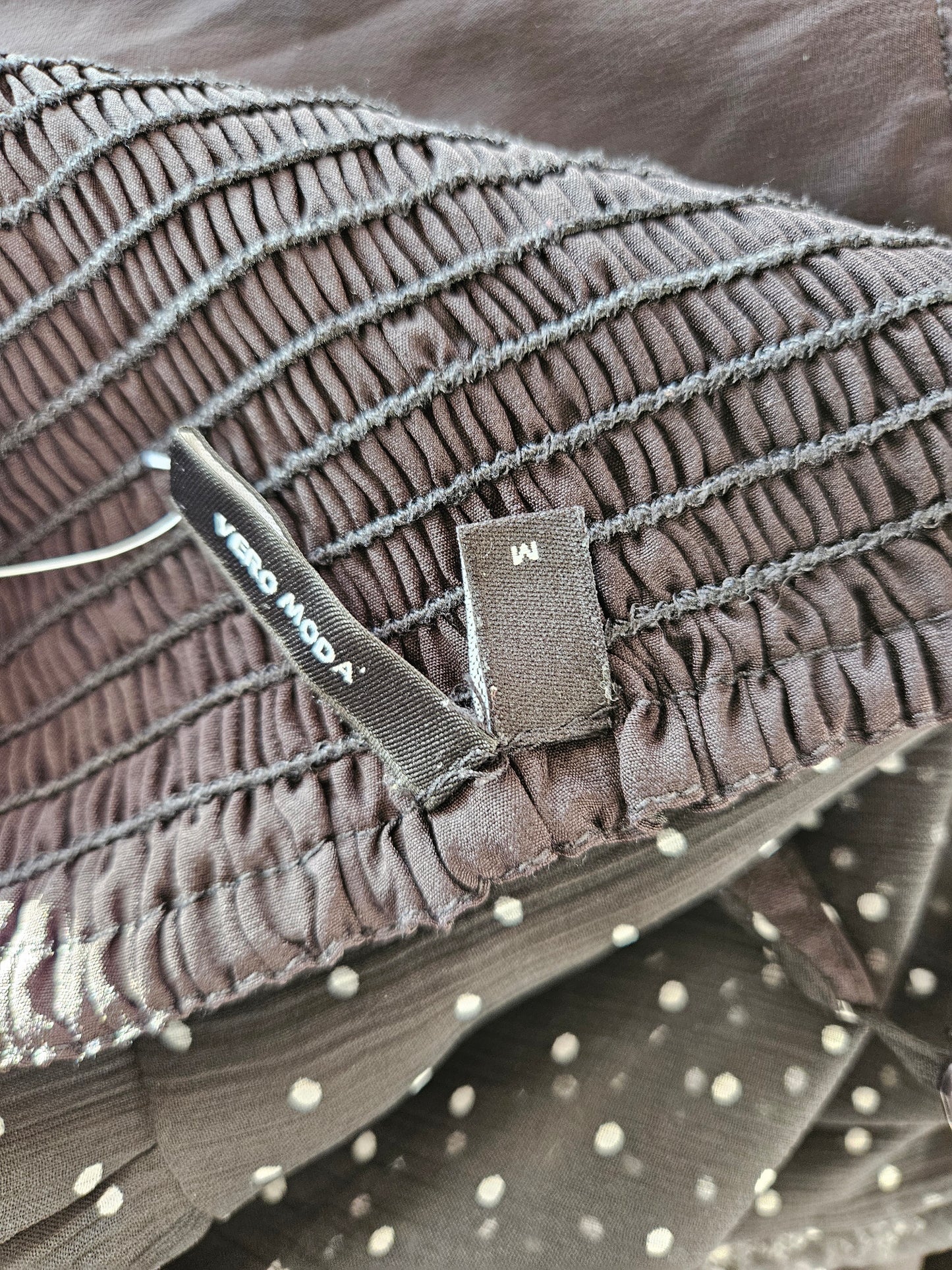 Robe en voile à pois