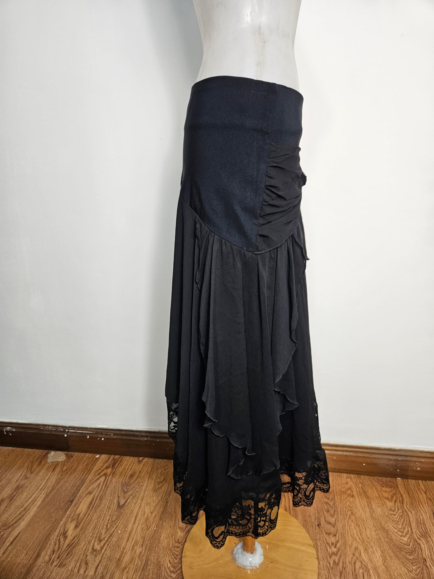 Jupe asymétrique à volants