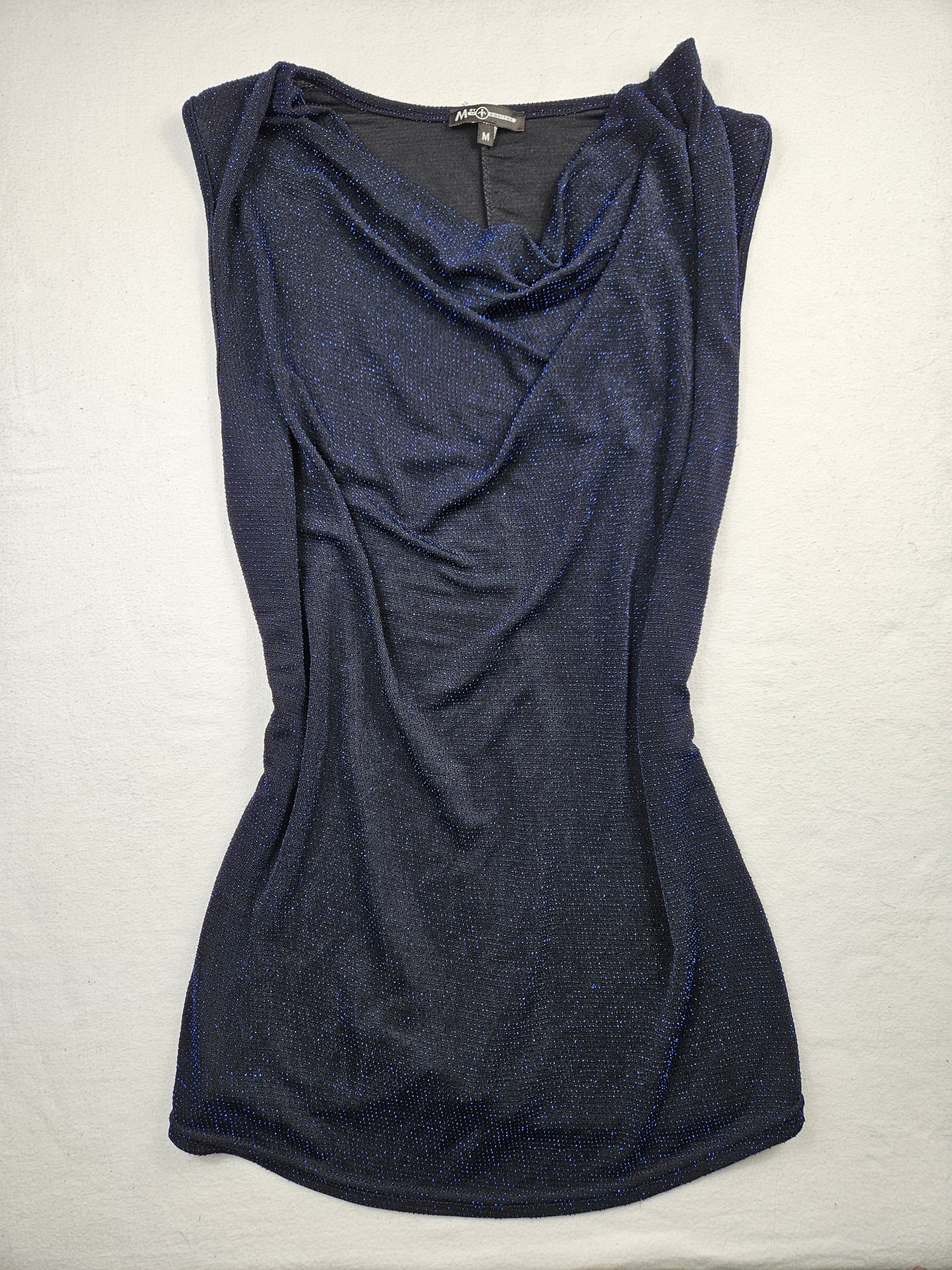 Haut col bénitier bleu