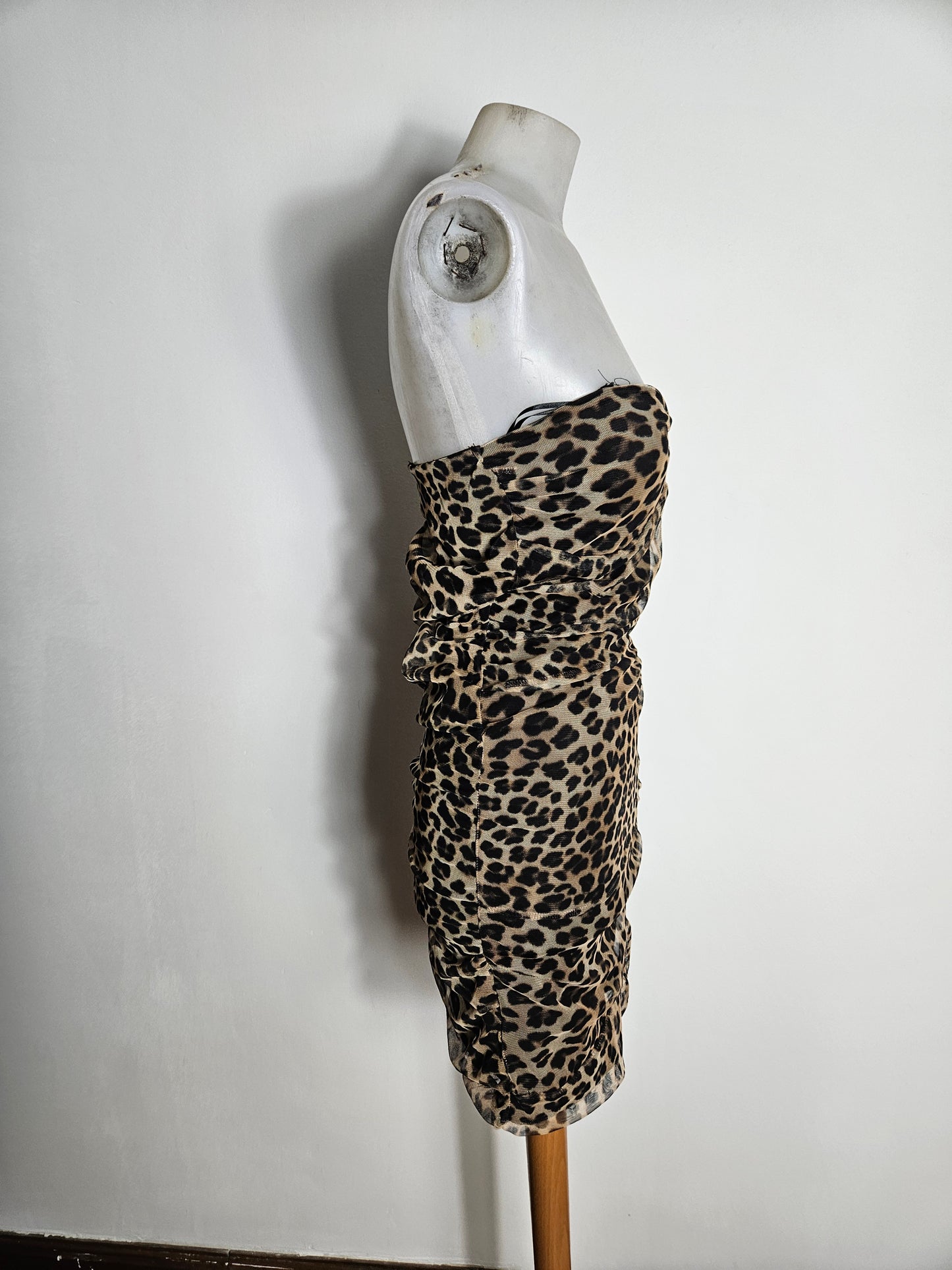 Vestido de gasa con estampado de leopardo