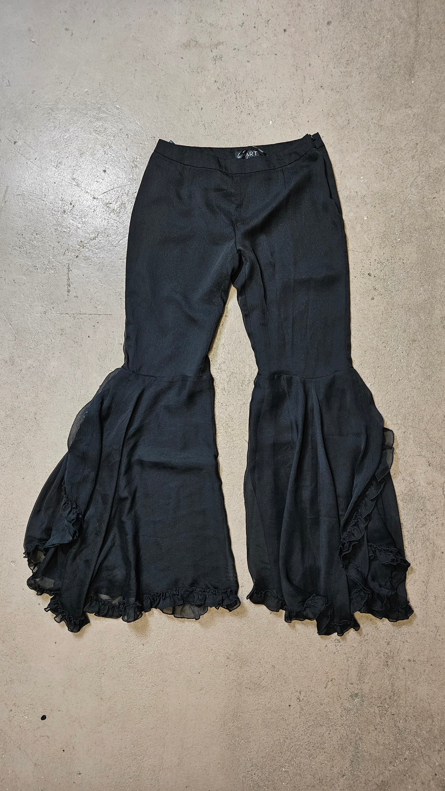pantalones de voile acampanados