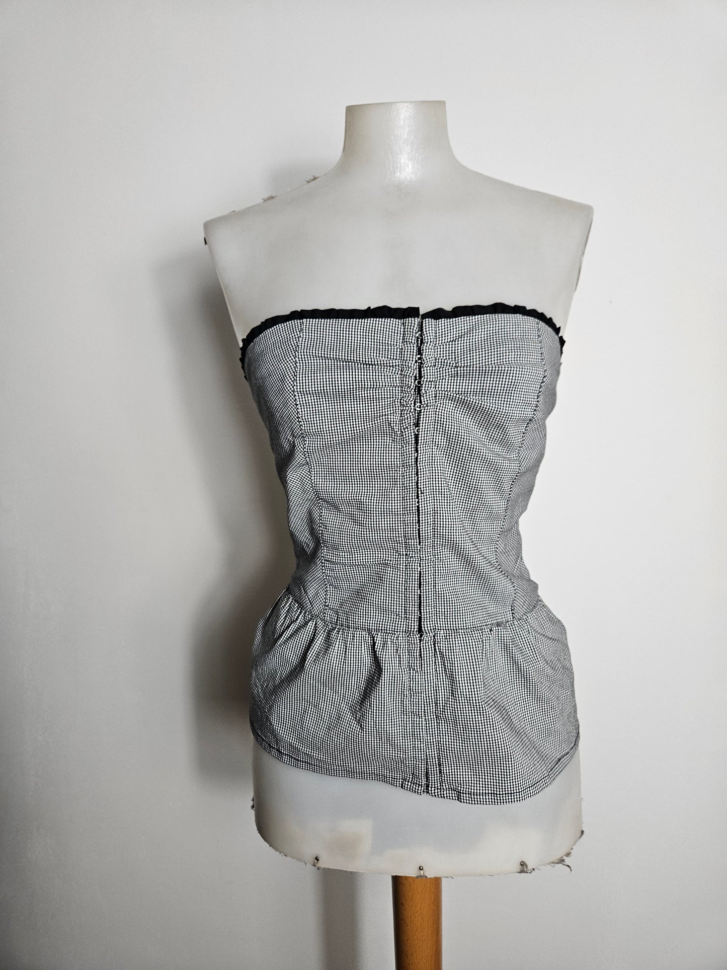 Bustier à carreaux noir et blanc