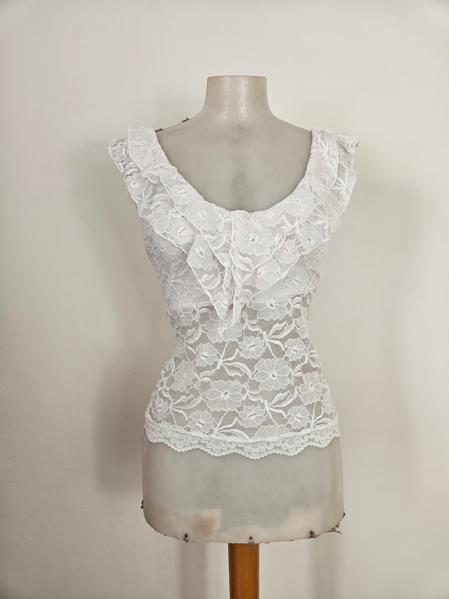 Haut en dentelle blanc