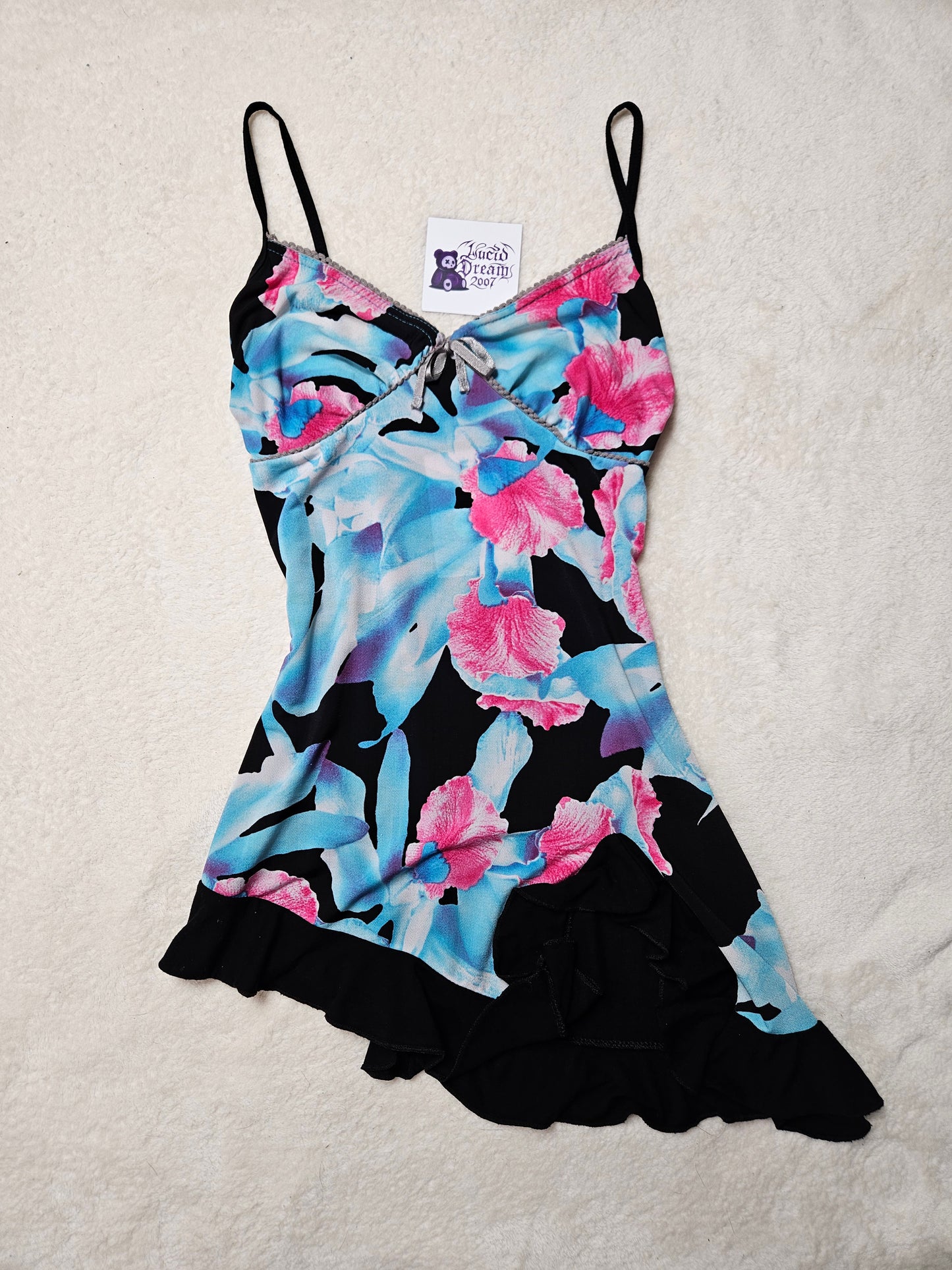 Haut asymétrique bleue et rose