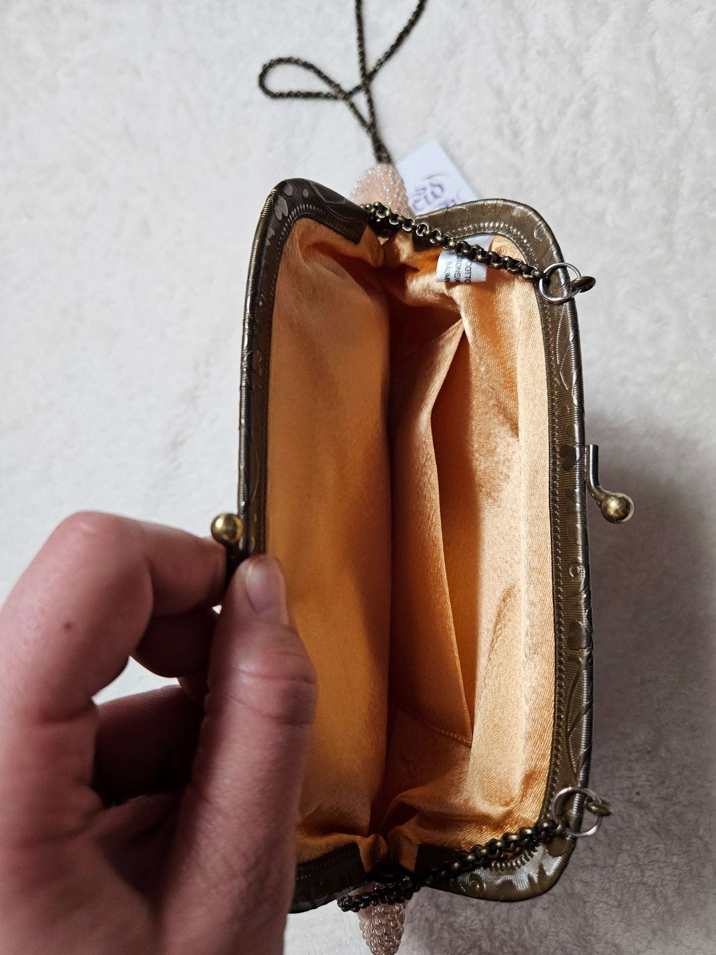 Cartera de mano de lona bordada con perlas y lentejuelas