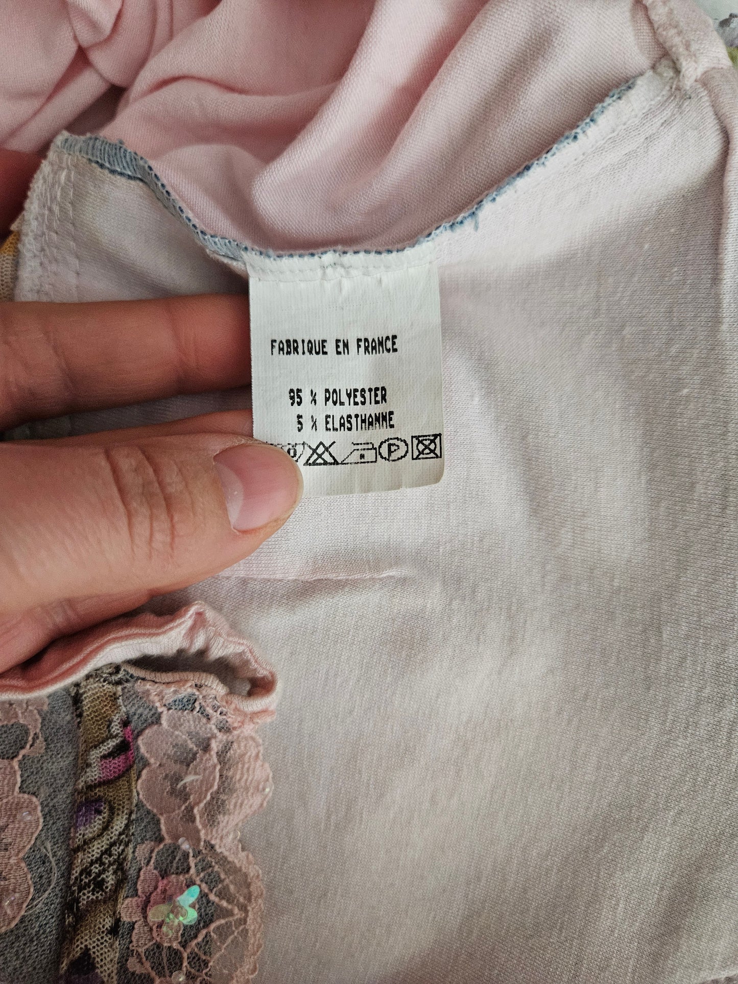 Haut multimatières tons roses
