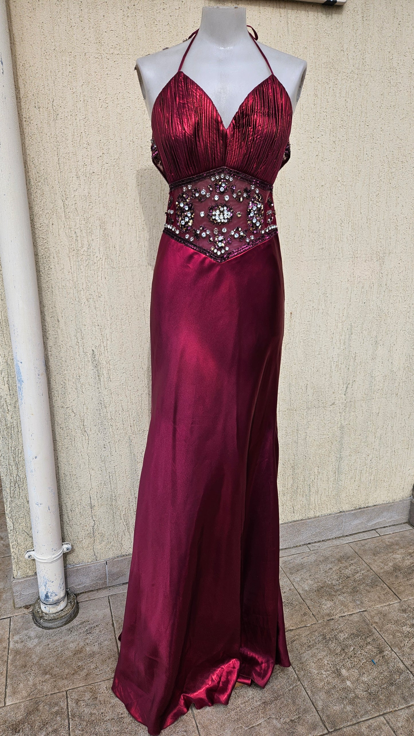 Maxi robe dos nu brodée