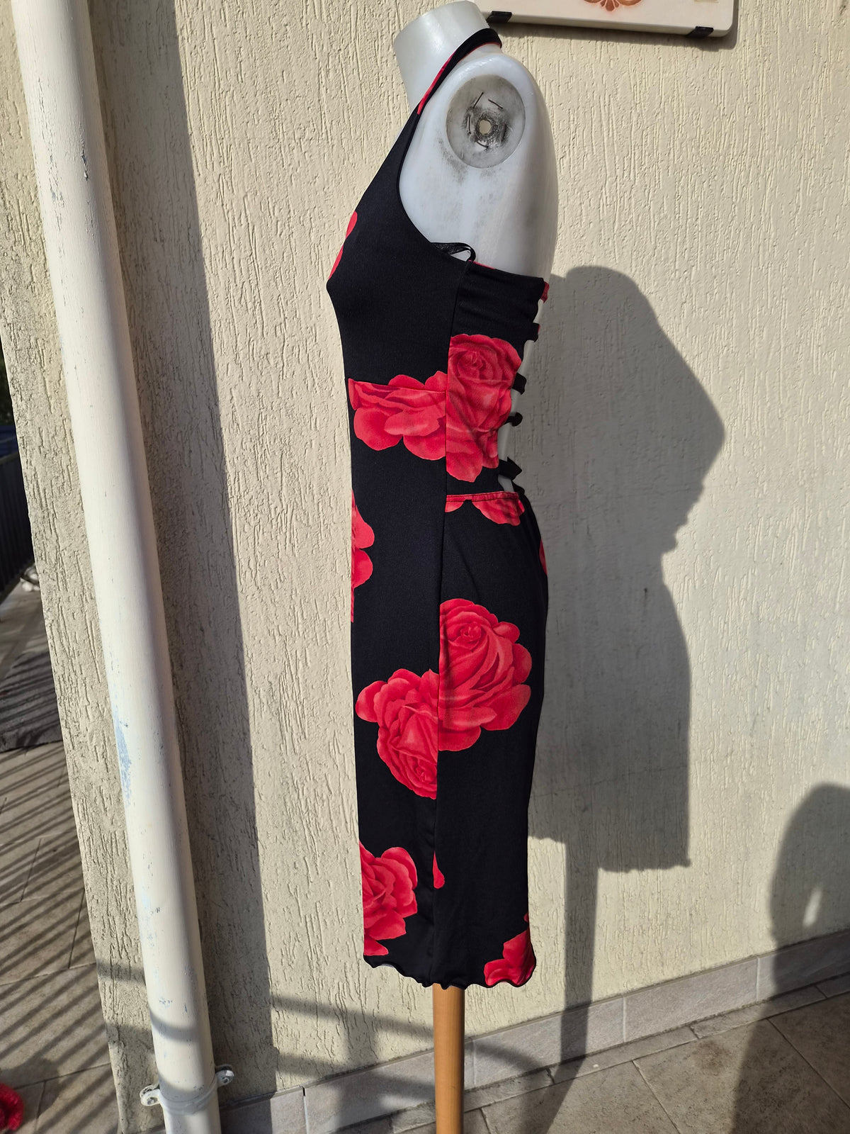 Rose-print backless dress