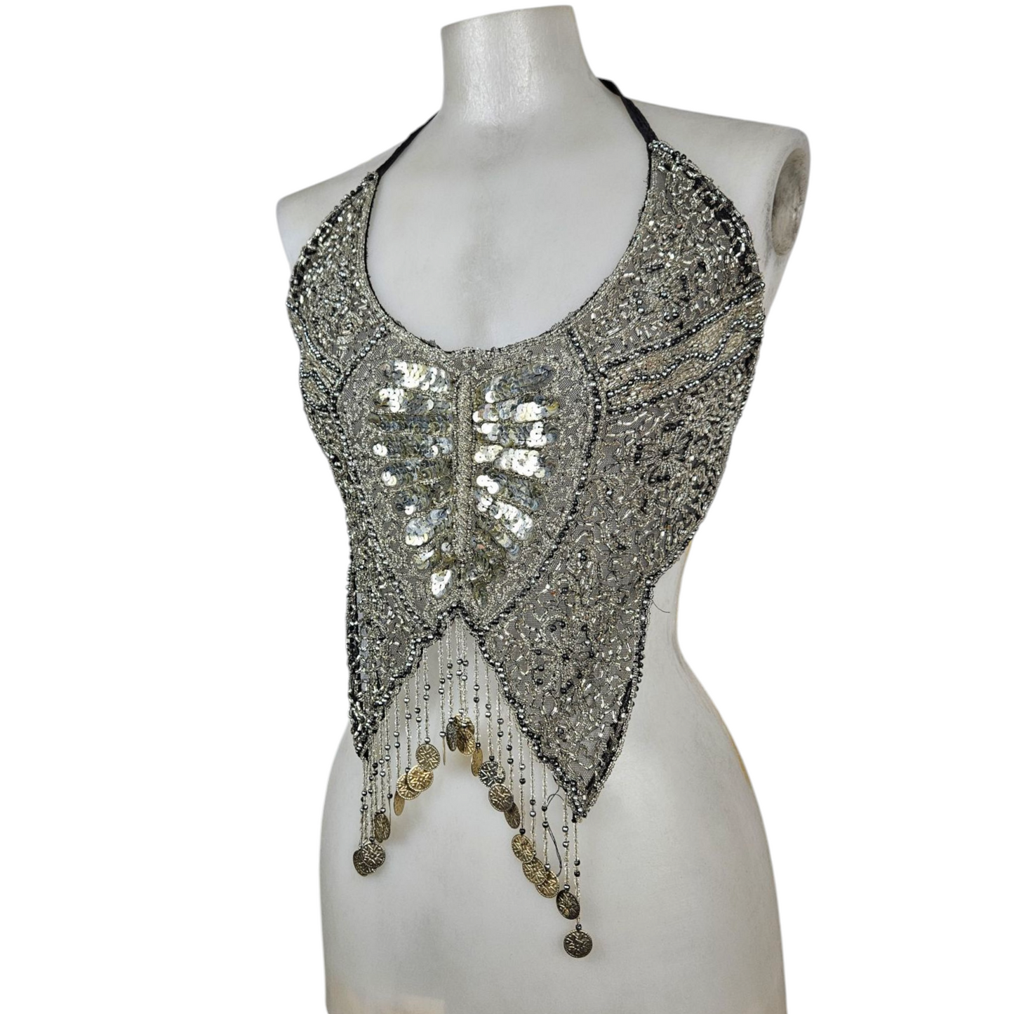 Dos nu brodé de perles et sequins