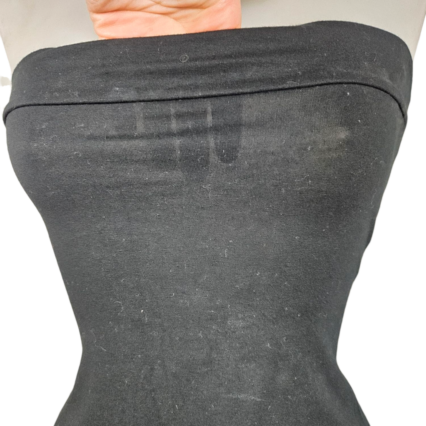 Haut strapless noir asymétrique