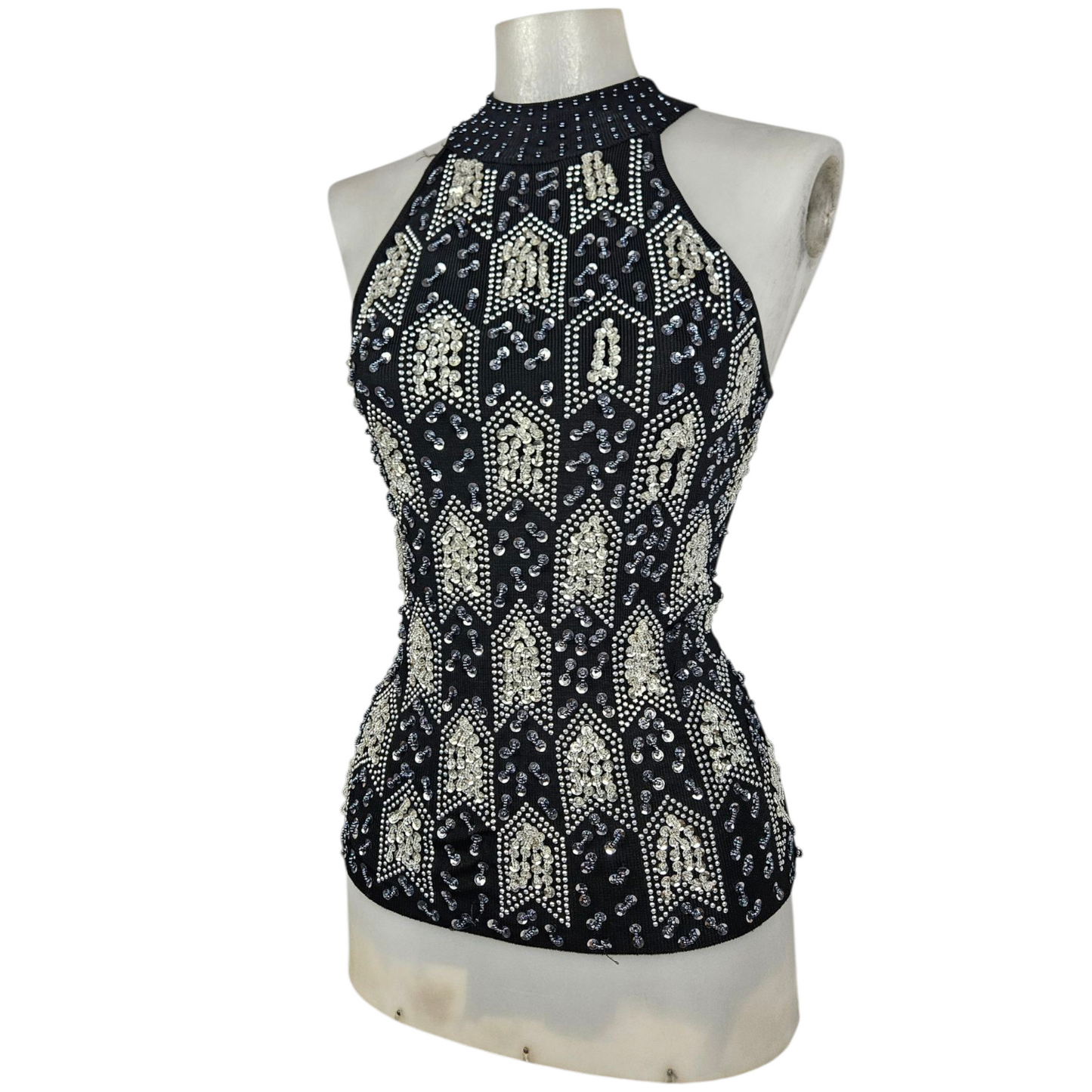 Haut brodé de perles et sequins