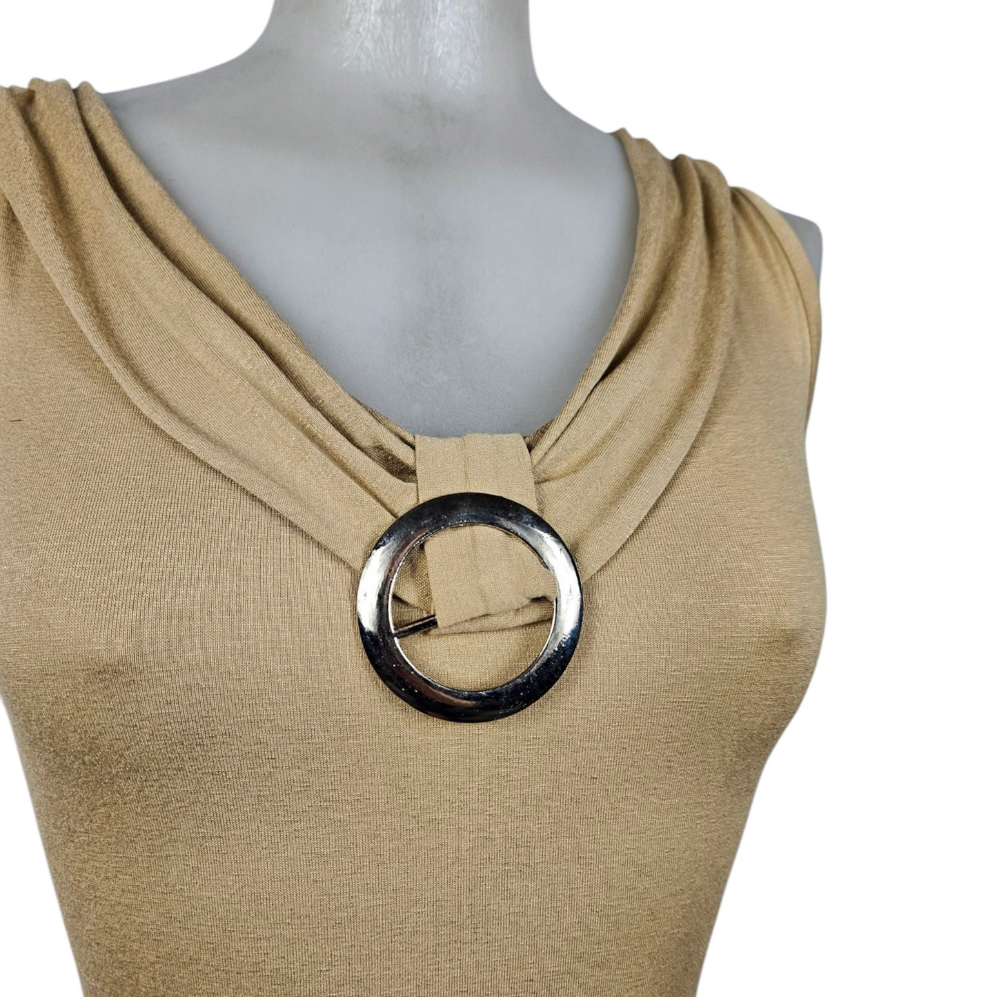 Haut moulant détail boucle