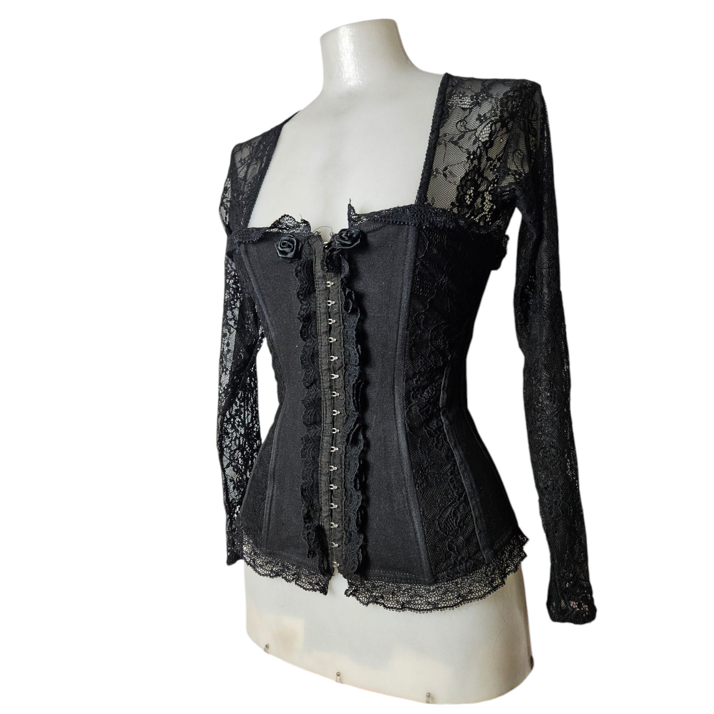 Haut whimsigoth détails dentelle