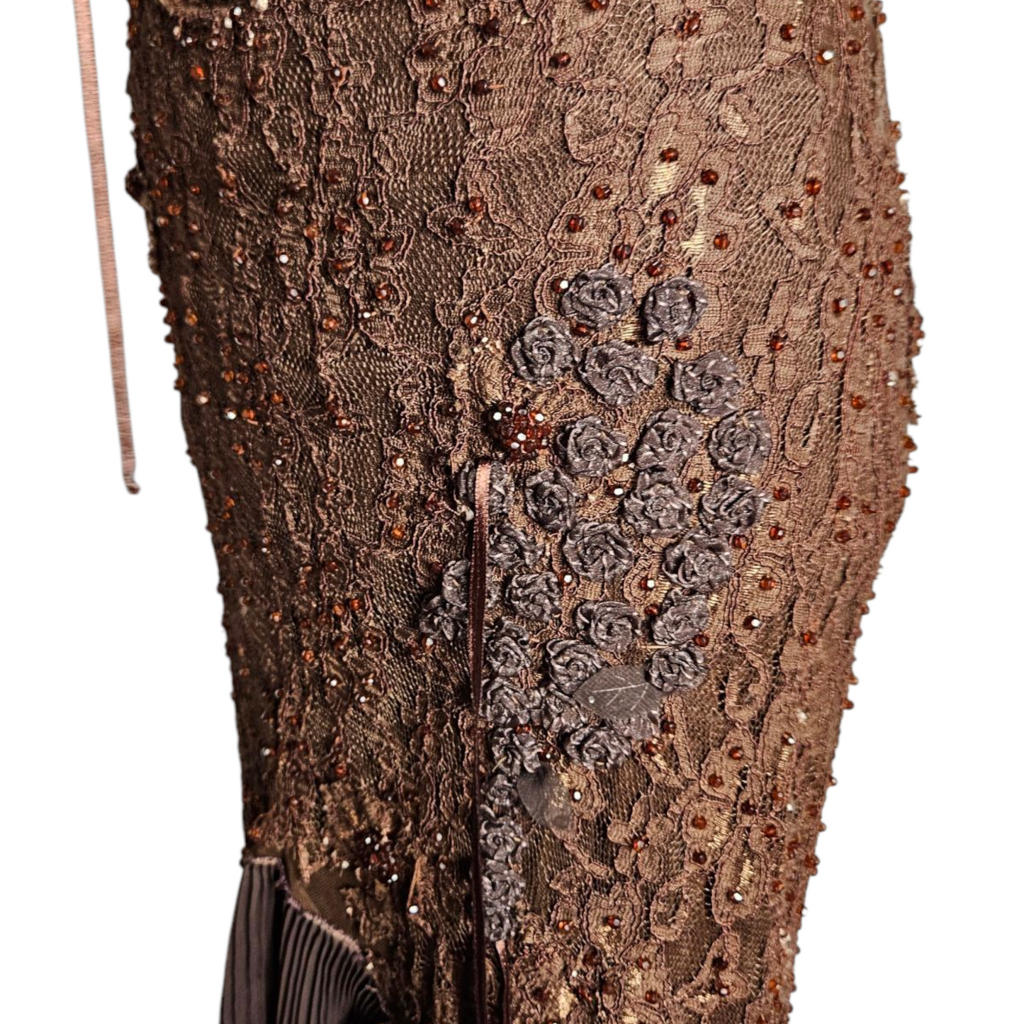 Robe en dentelle brodée