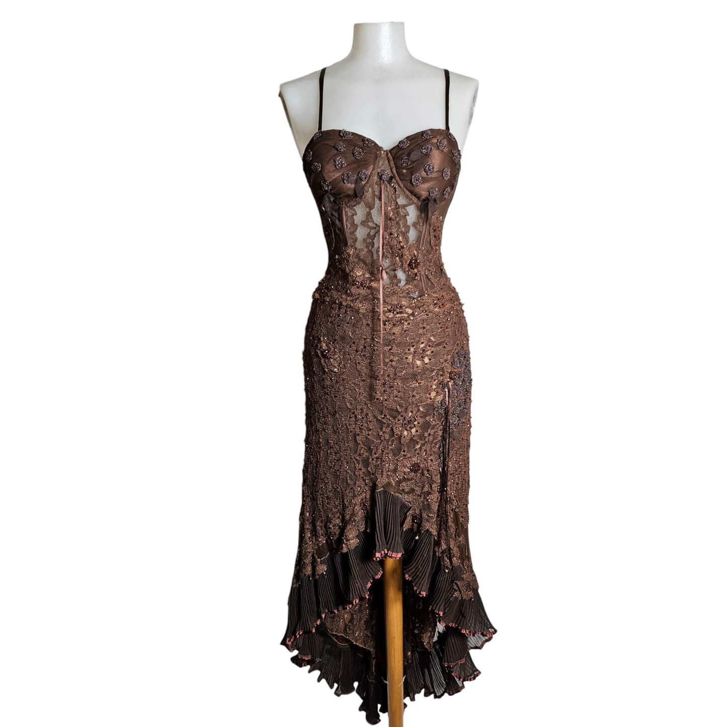 Robe en dentelle brodée