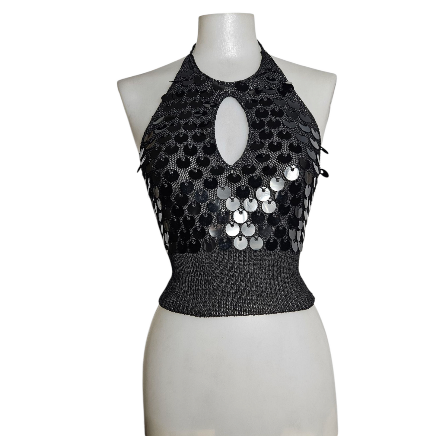Haut dos nu crochet et sequins