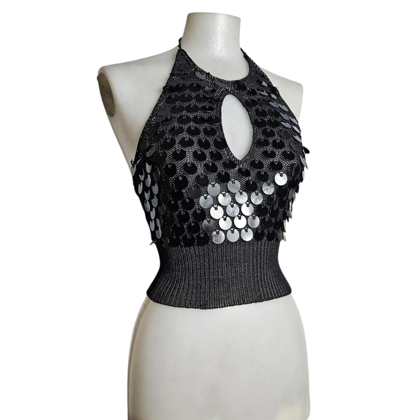 Haut dos nu crochet et sequins