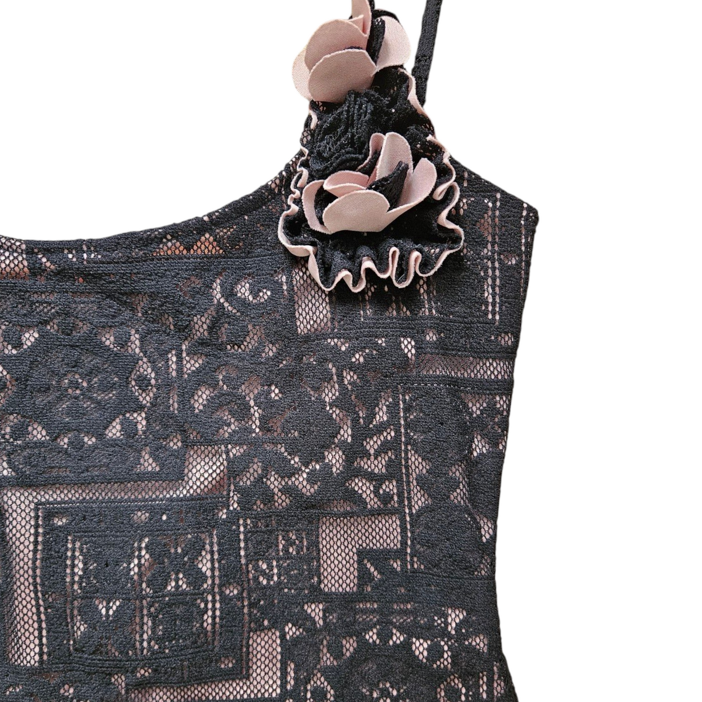 Robe en dentelle noire et rose