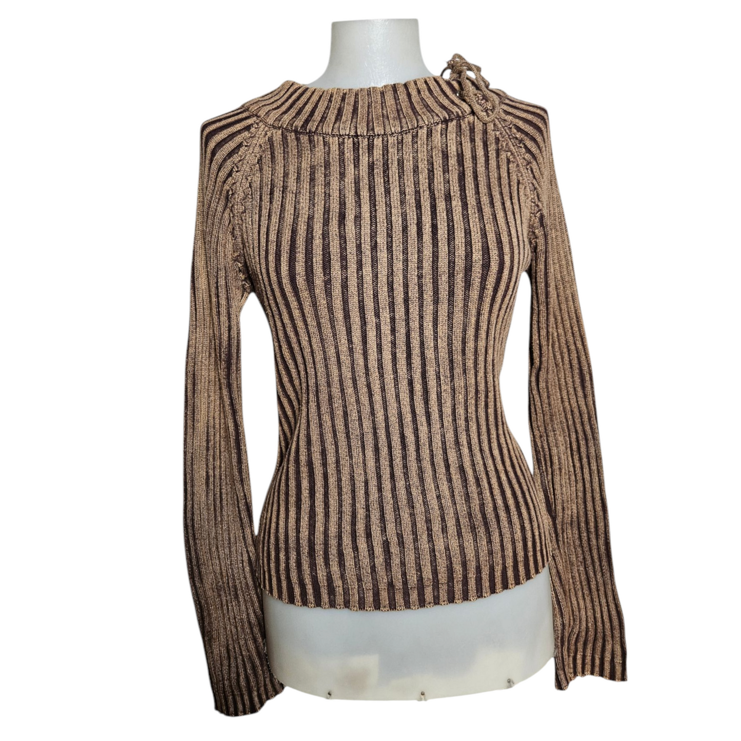 Ribbed sweater with a faded effect