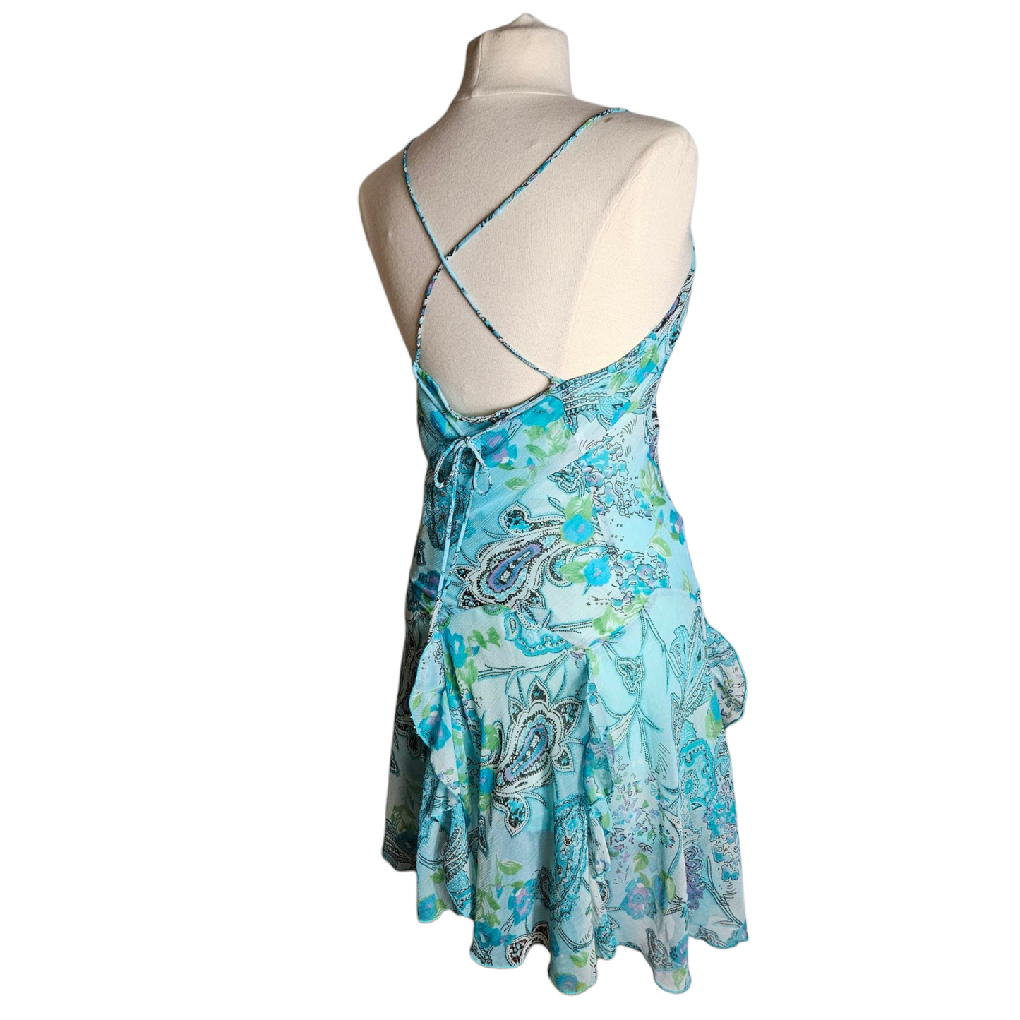Robe en voile bleue