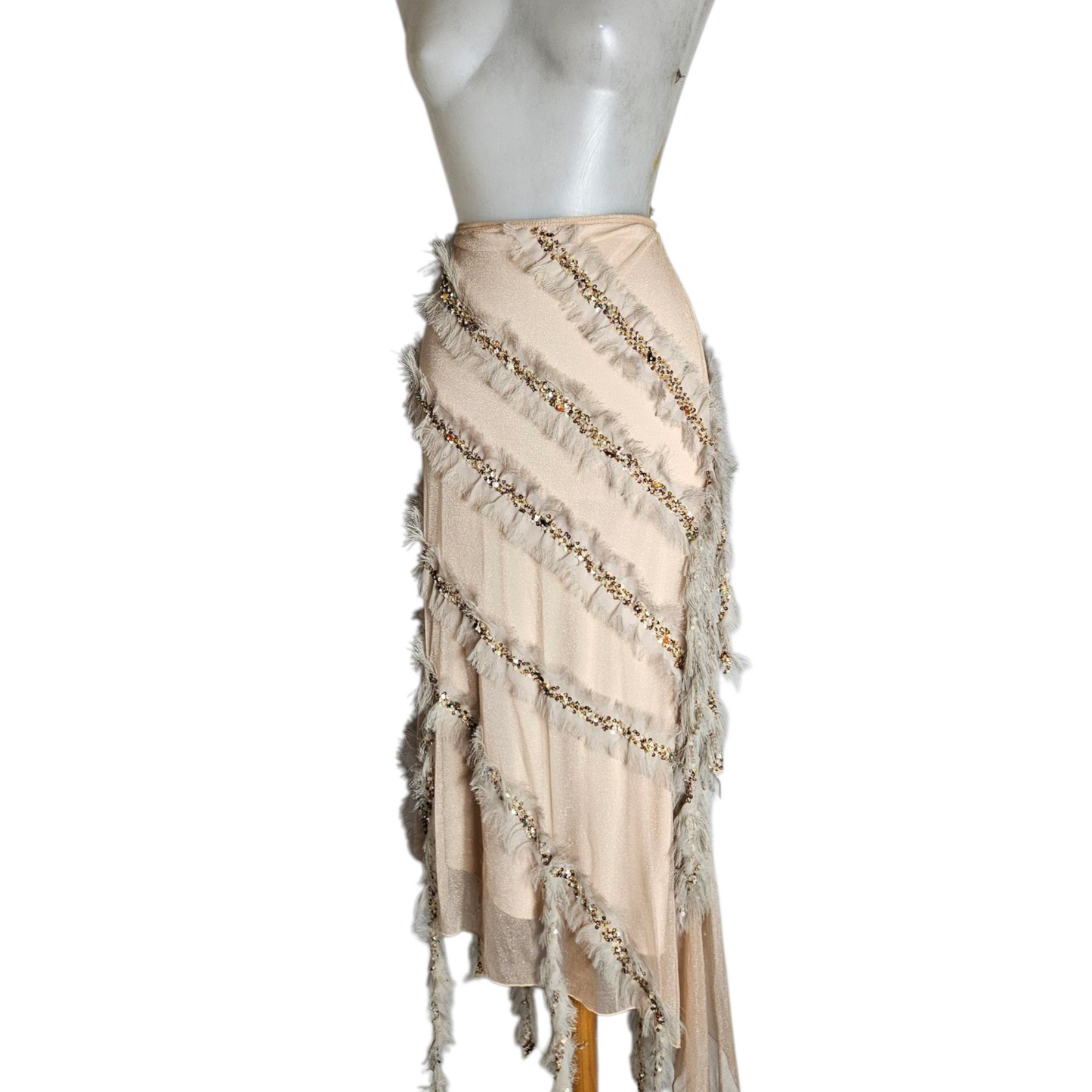 Asymmetrical skirt with feather and pearl details