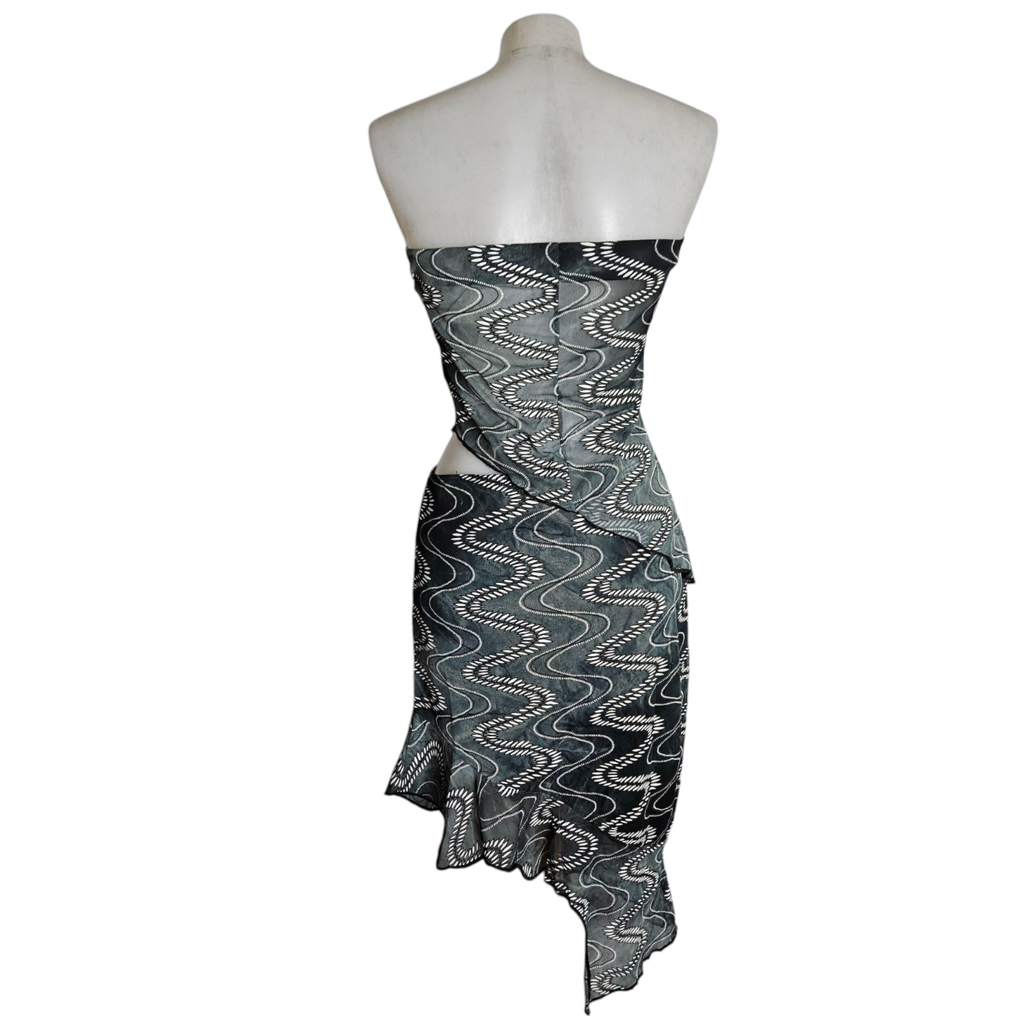 Ensemble haut strapless et jupe asymétrique