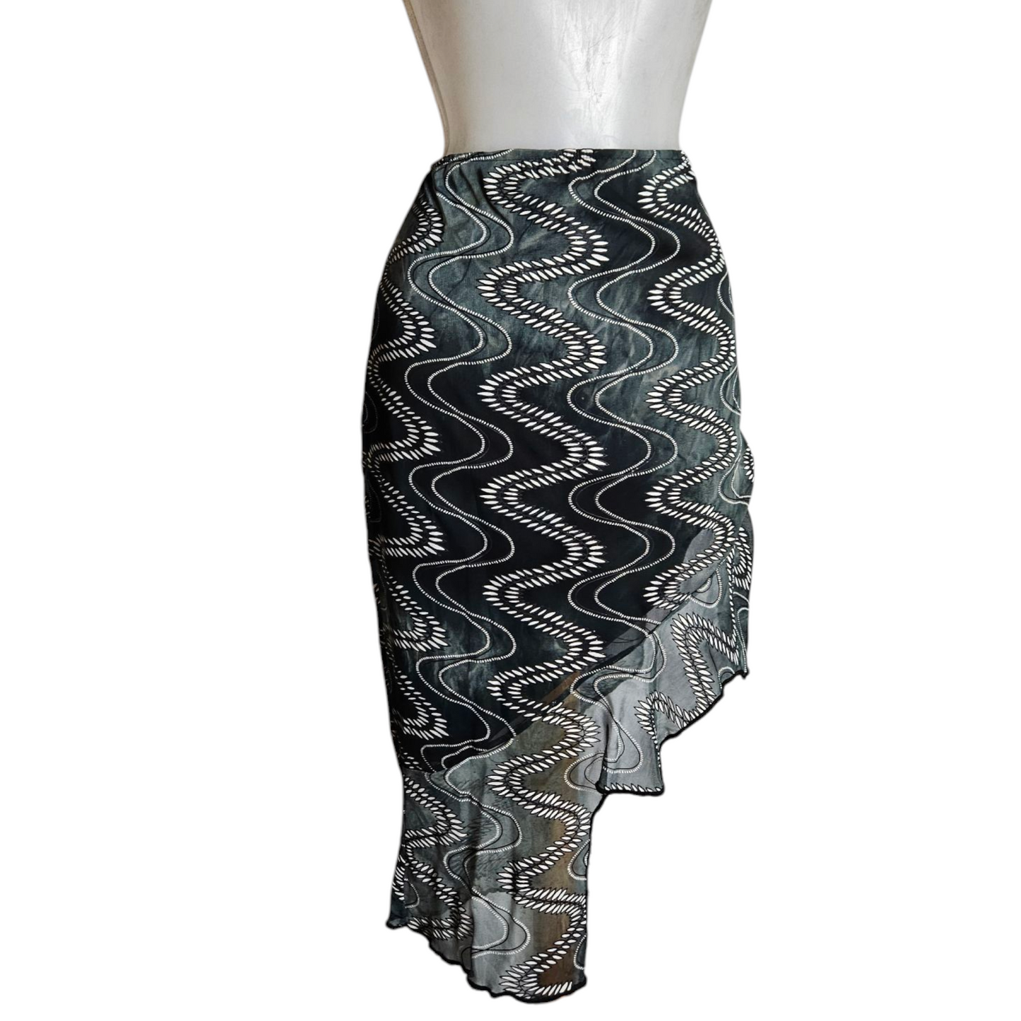 Ensemble haut strapless et jupe asymétrique