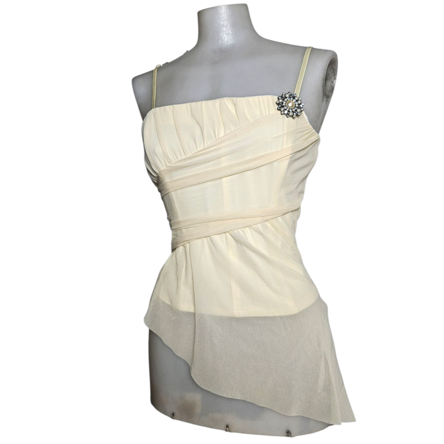 Haut esprit corset details voile et broche