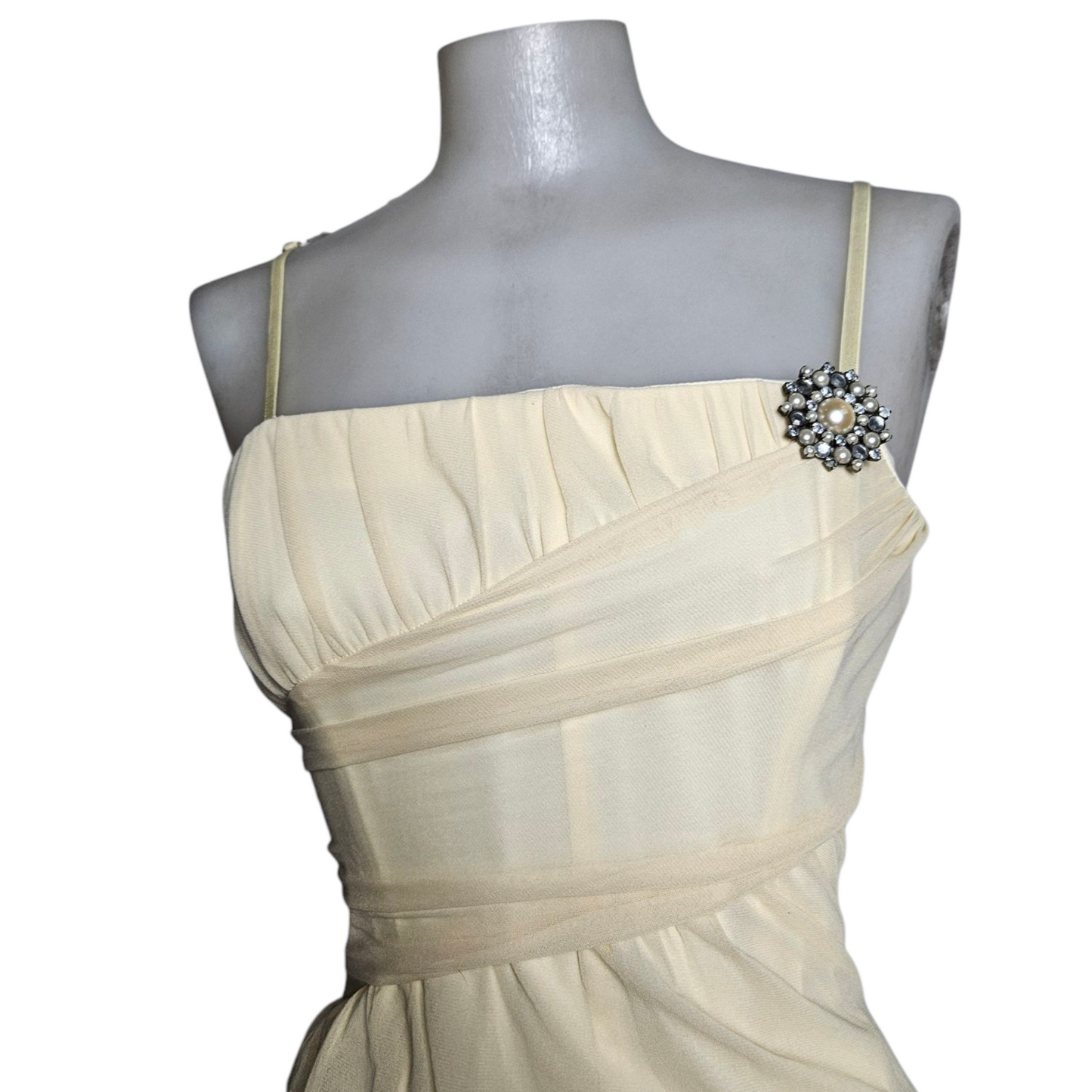 Haut esprit corset details voile et broche