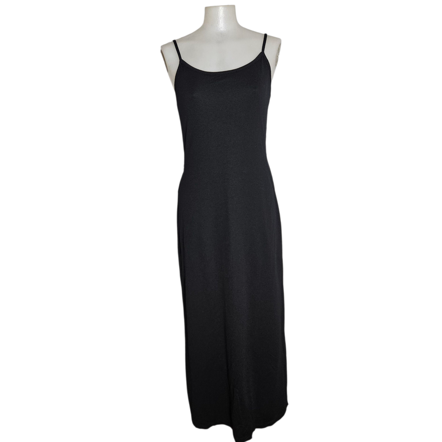 Maxi black dress with veil back