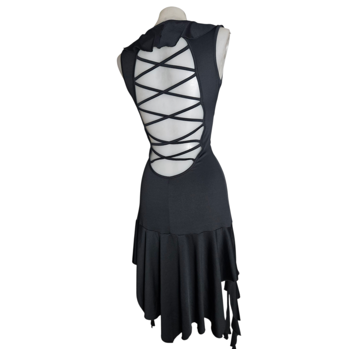 Robe dos nu à laçage