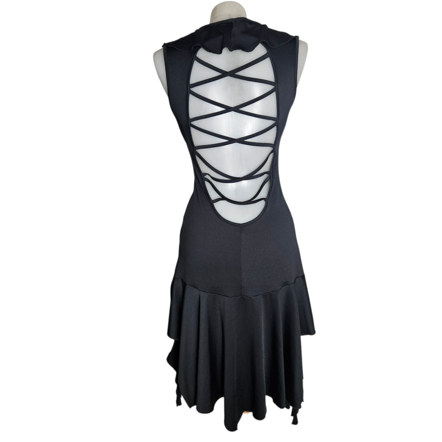 Robe dos nu à laçage