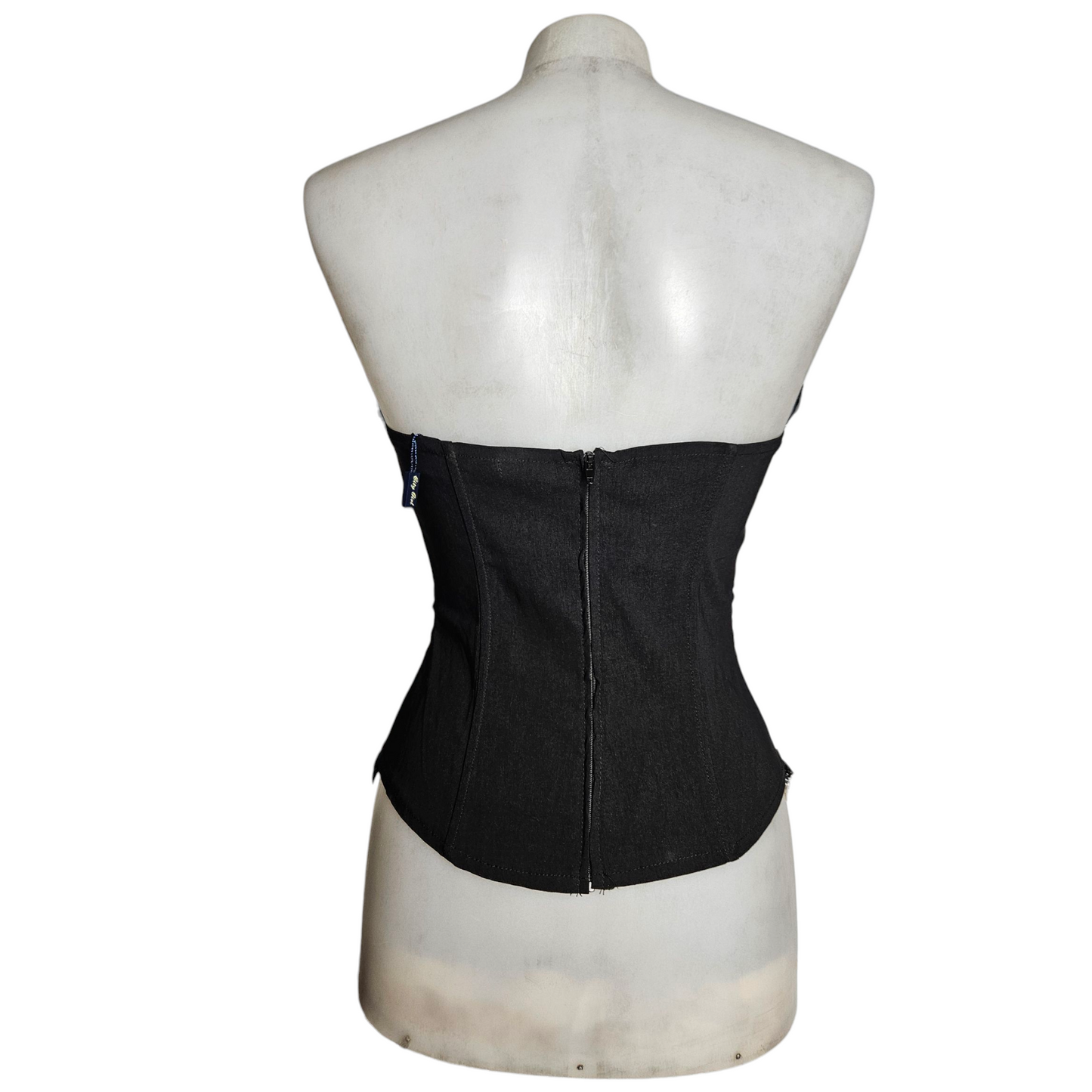 Corset brodé