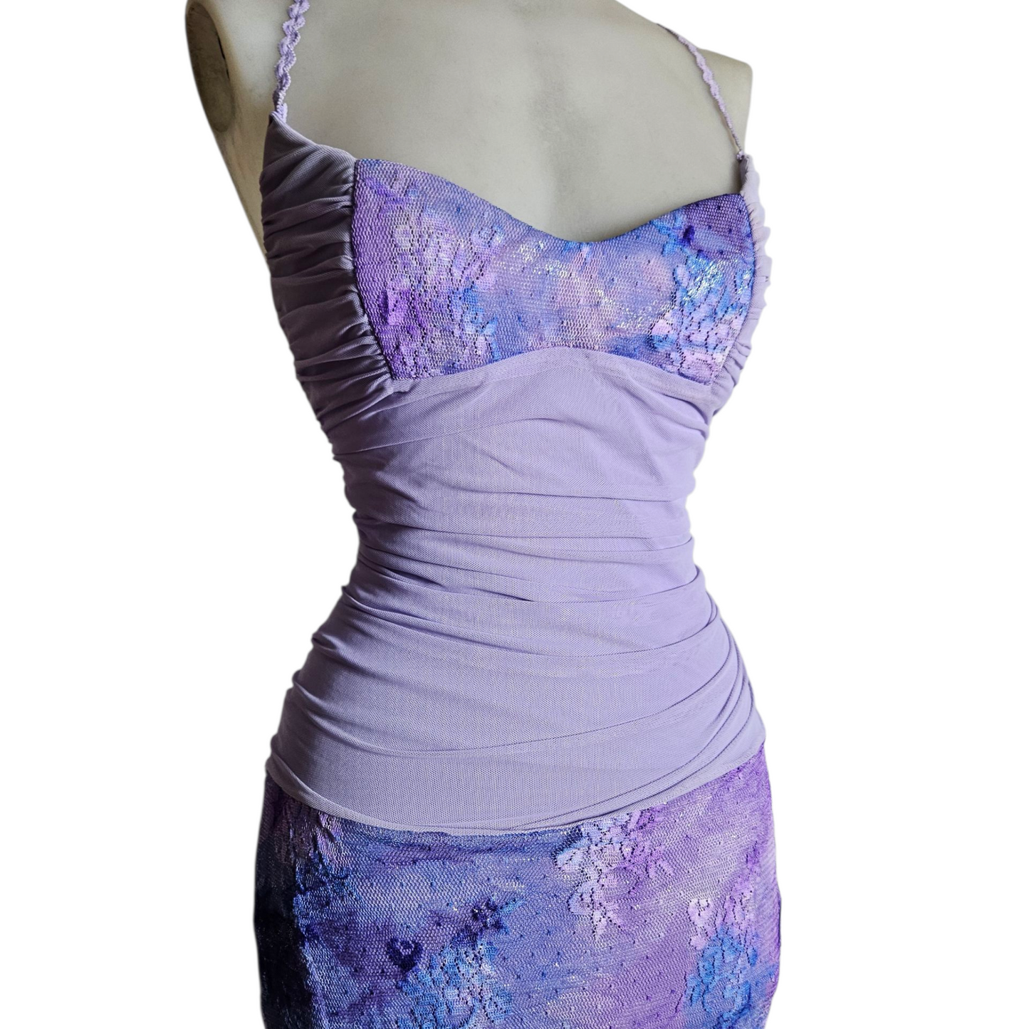 Robe en voile et dentelle dos nu