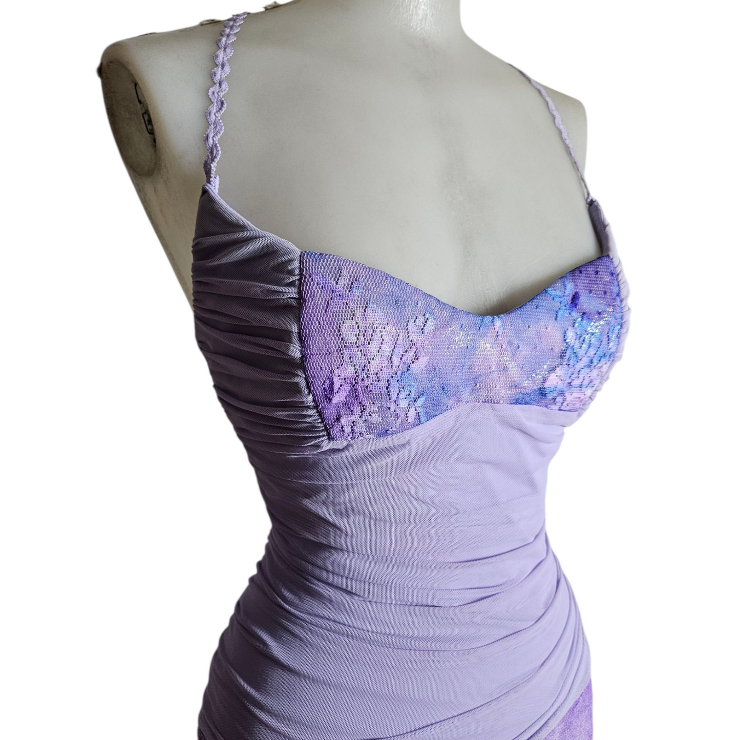 Robe en voile et dentelle dos nu